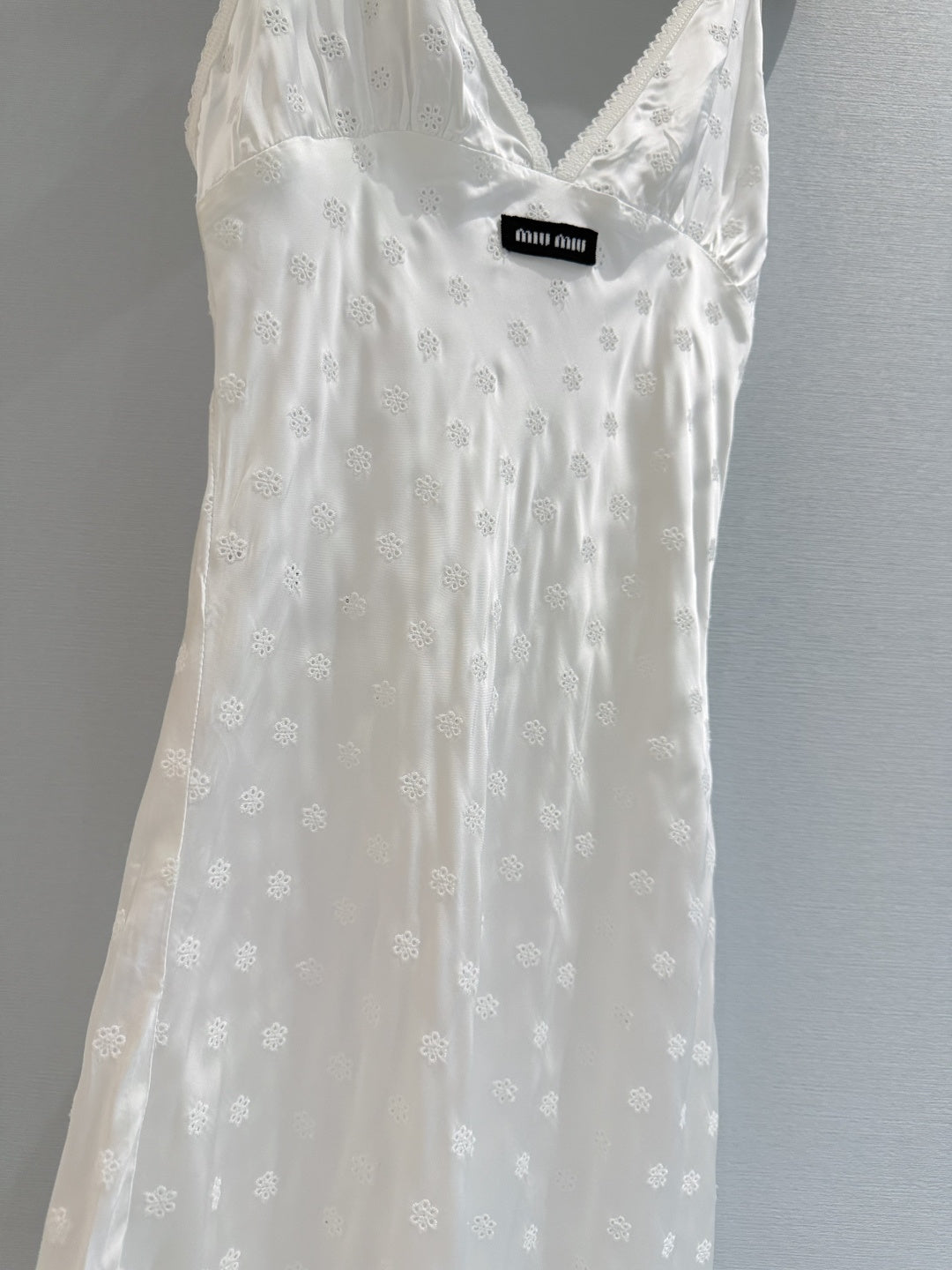 MIUMIU 26S V-NECK SLIP DRESS 1533