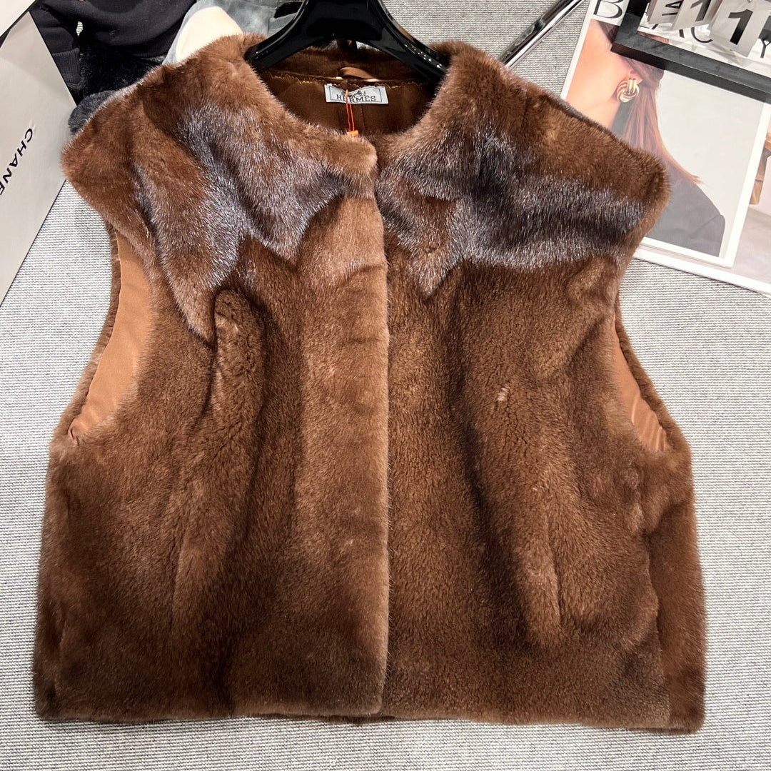 HERMES 25S SLEEVELESS MINK FUR VEST 475
