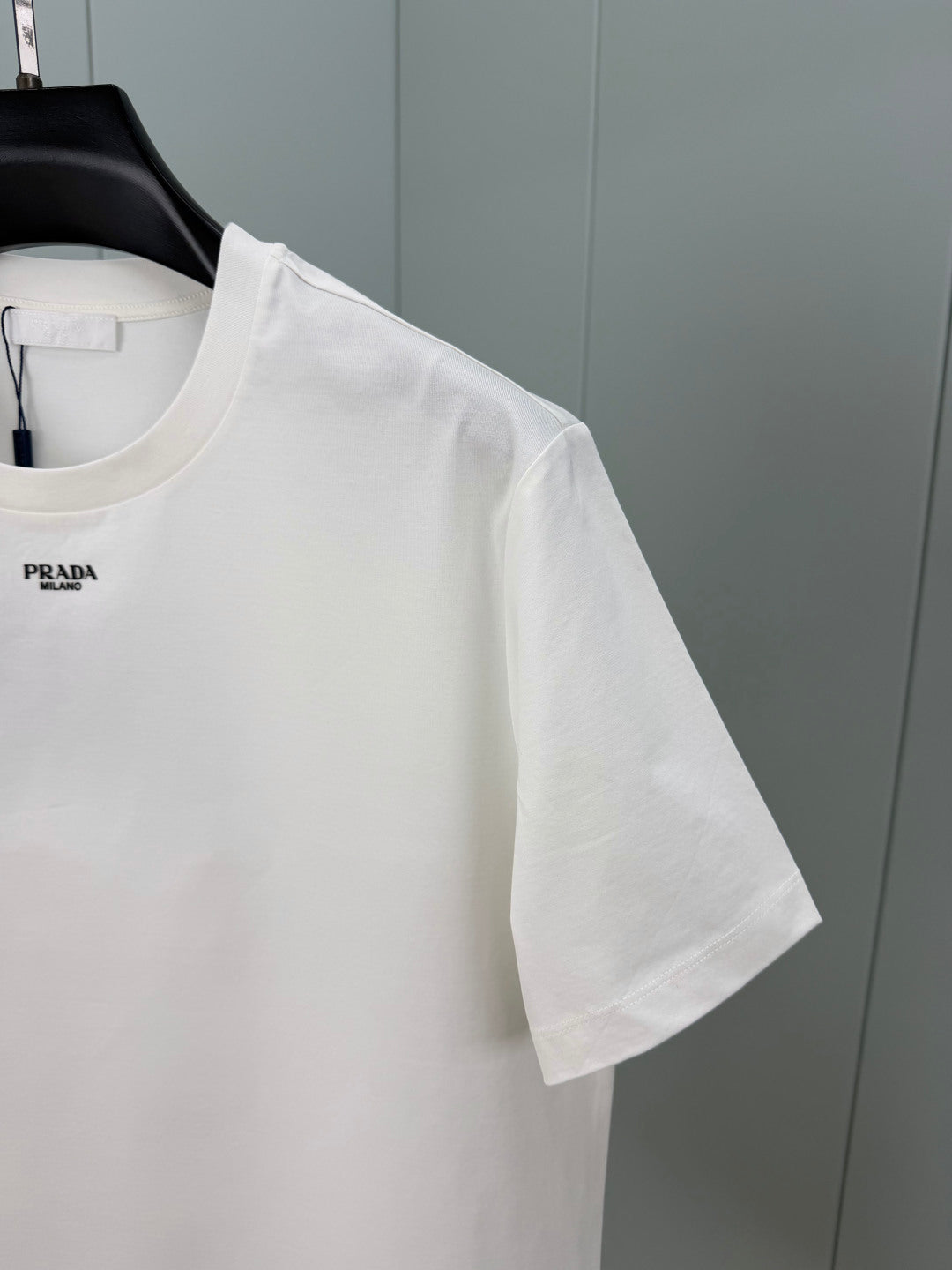 PRADA 26S SHORT SLEEVED T-SHIRT 719