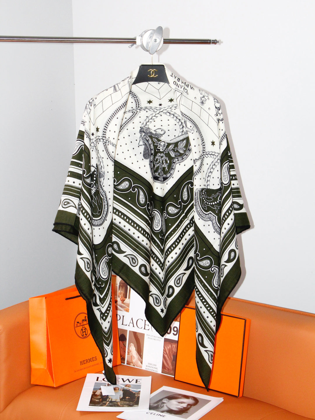 HERMES 26S SCARF 140 IN SILK AND CASHMERE 498482