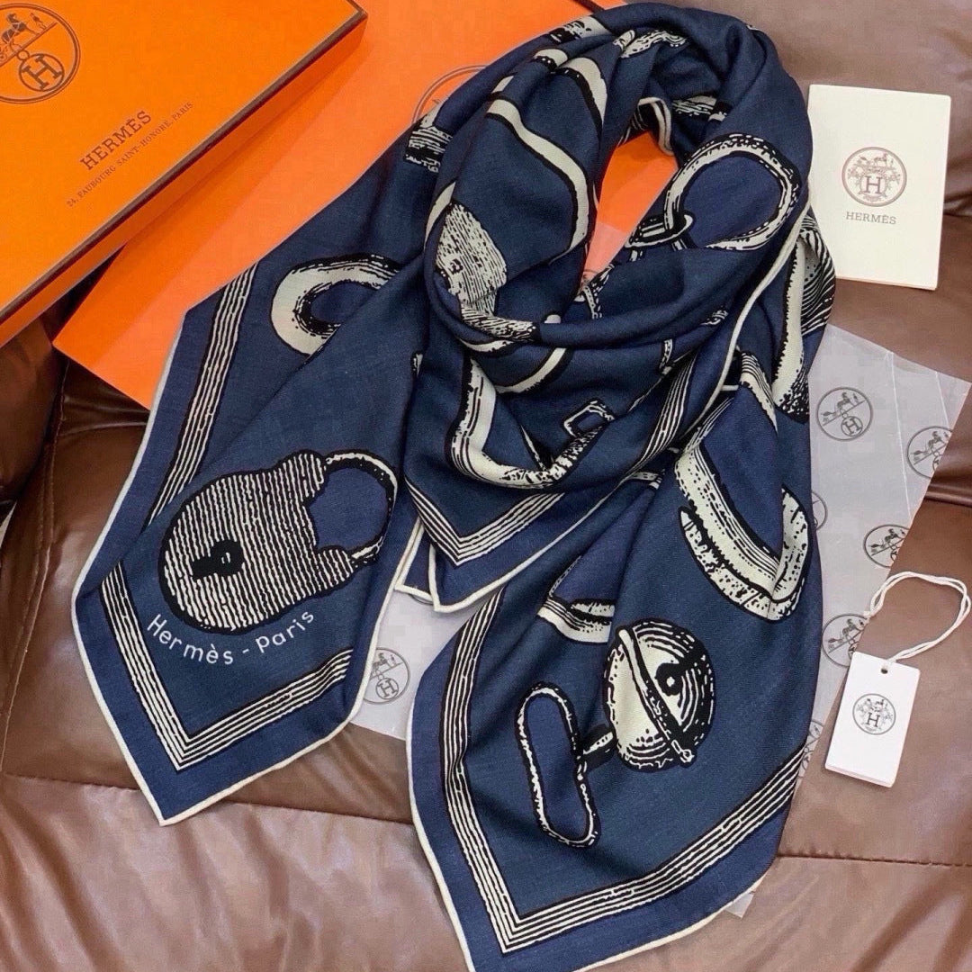 HERMES 26S SCARF 135 IN SILK AND CASHMERE 499944