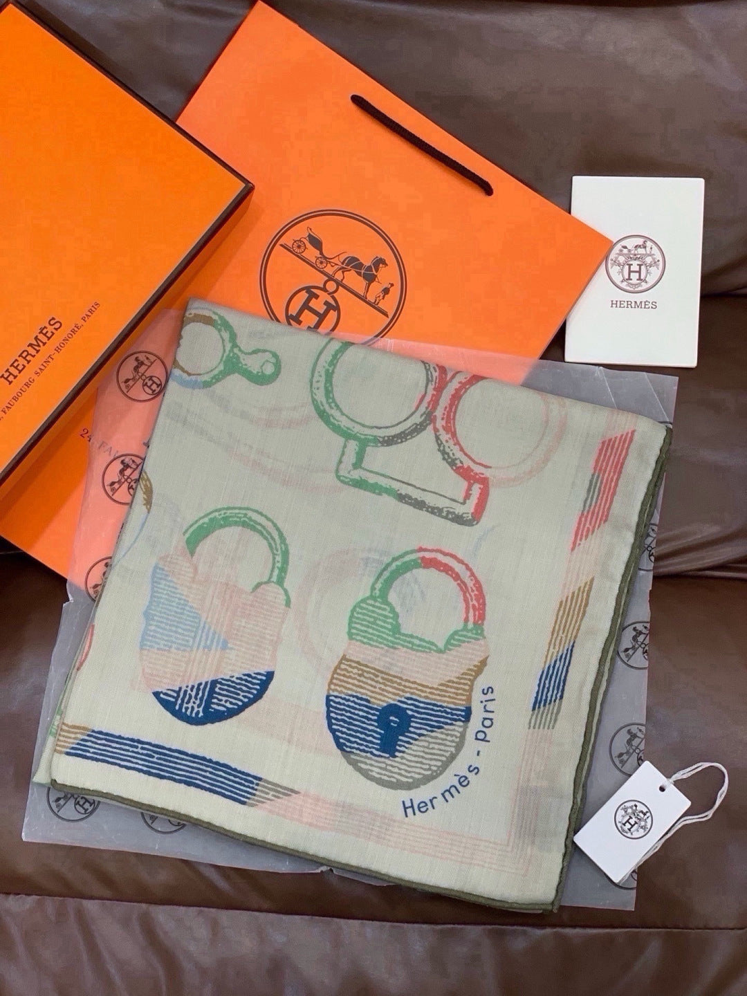 HERMES 26S SCARF 135 IN SILK AND CASHMERE 499945