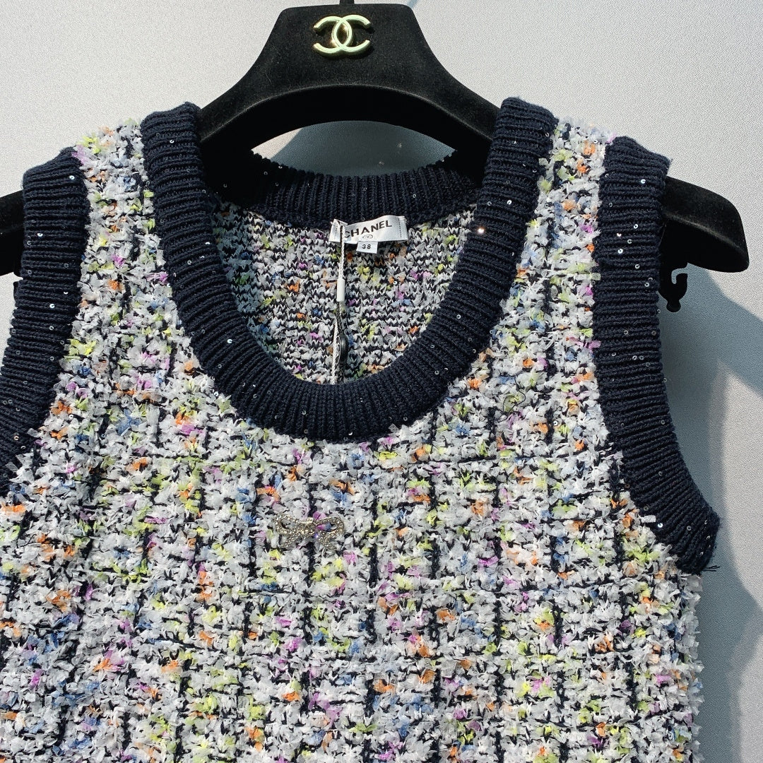 CHANEL 26S SLEEVELESS CREW NECK DRESS 823