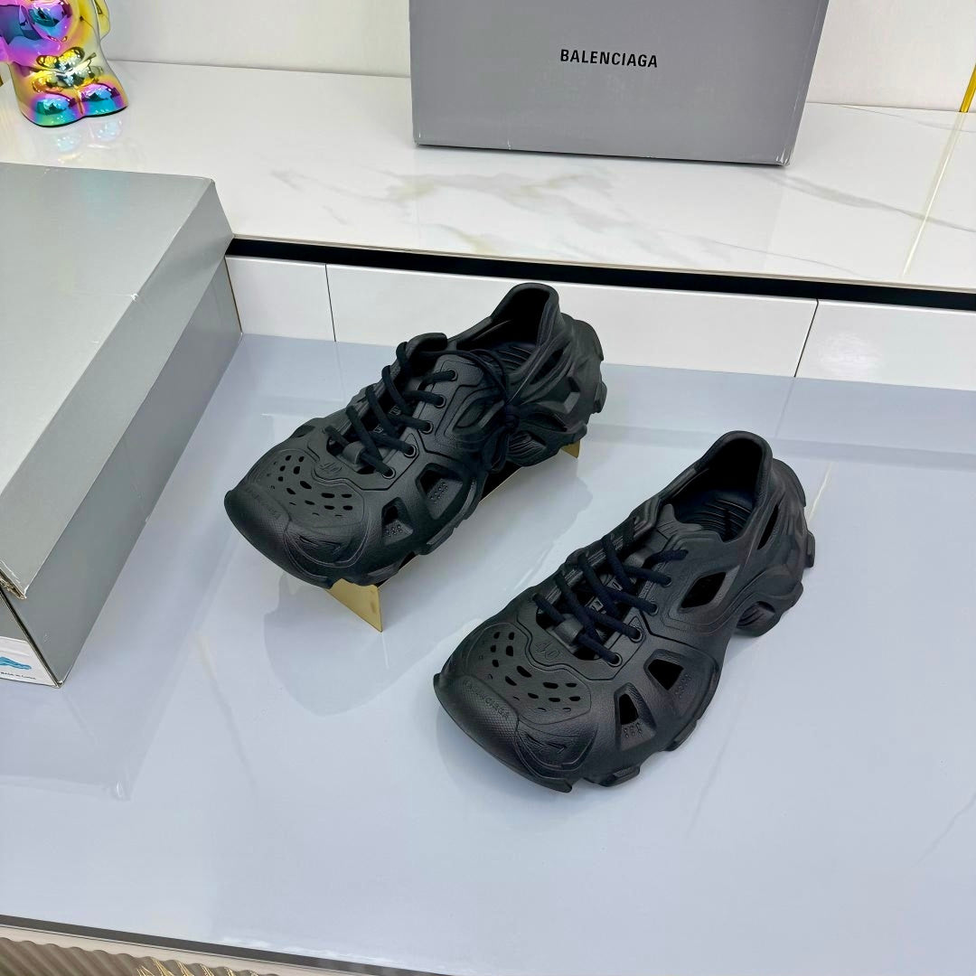 BALENCIAGA 25S SPIDER-MAN SNEAKERS IN BLACK SYNTHETIC RUBBER