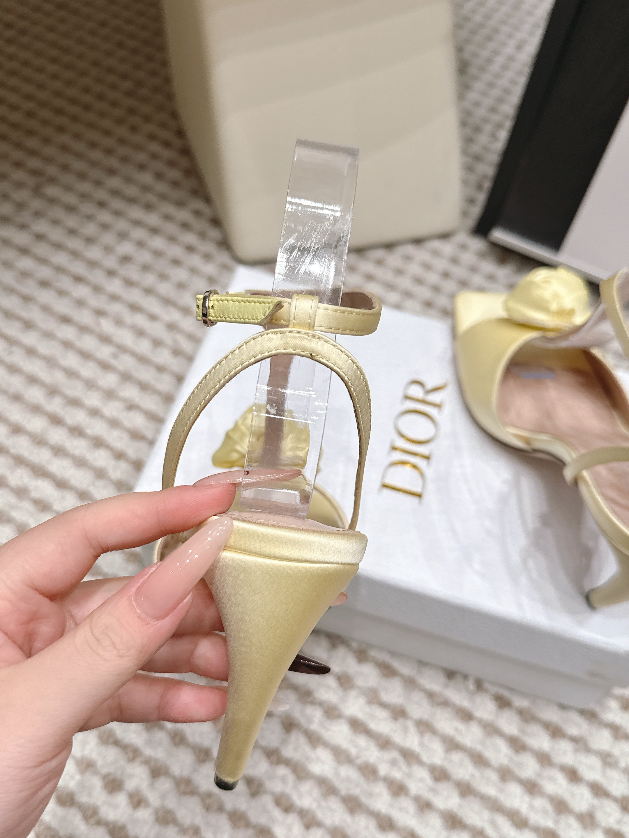 DIOR 26S ROSE HEELED SANDALS 90MM IN LIGHT YELLOW SATIN