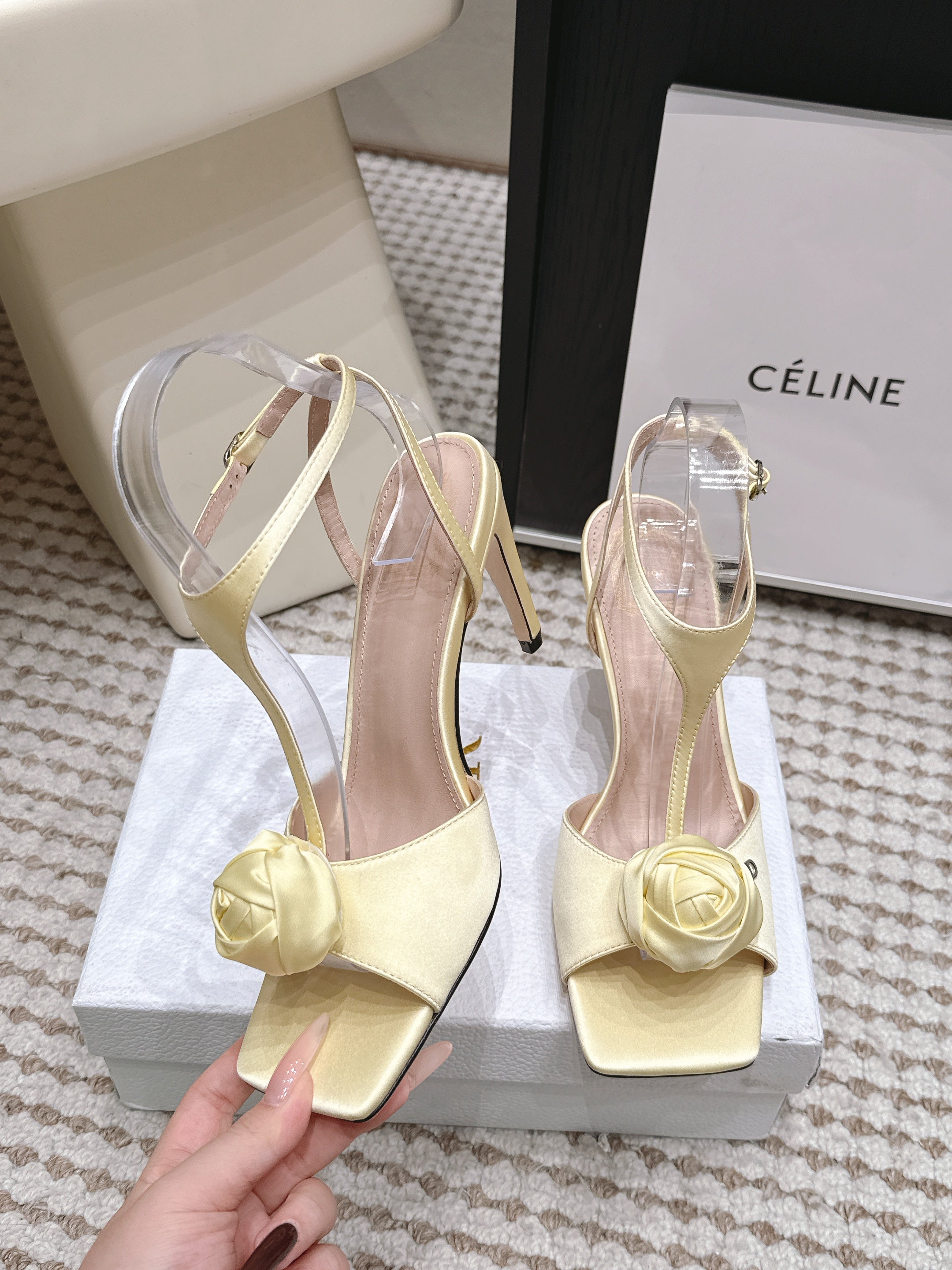 DIOR 26S ROSE HEELED SANDALS 90MM IN LIGHT YELLOW SATIN