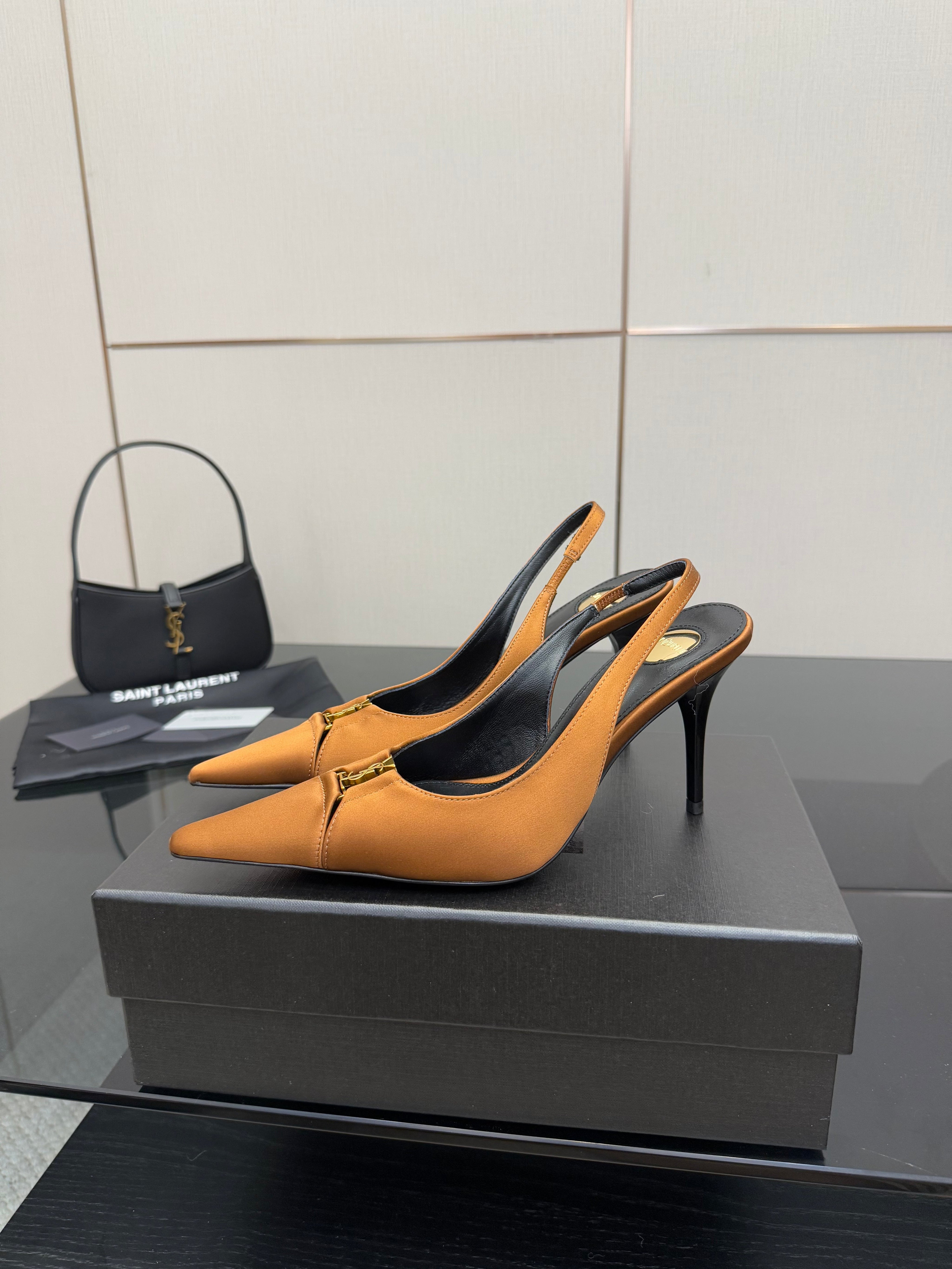 YSL 25S SLINGBACK HIGH HEELS 90 MM IN DARK ORANGE SATIN WITH GOLD HARDWARE STYLE 16