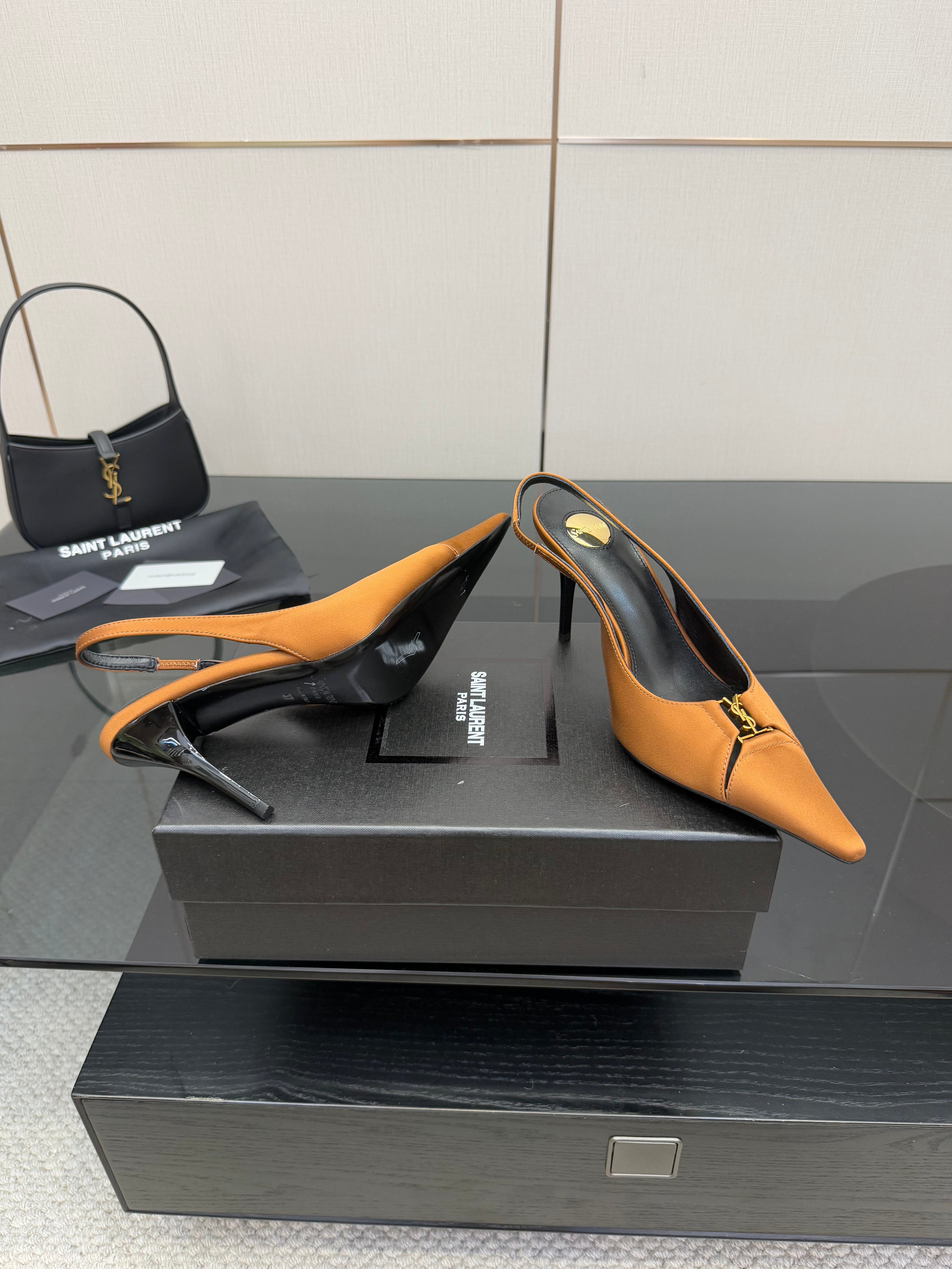 YSL 25S SLINGBACK HIGH HEELS 90 MM IN DARK ORANGE SATIN WITH GOLD HARDWARE STYLE 16