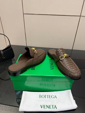 BOTTEGA VENETA 26S BACKLESS LOAFERS IN BROWN TECHNICAL WOVEN CALFSKIN