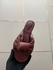 BOTTEGA VENETA 26S SLIDE SANDALS IN DARK RED LAMBSKIN