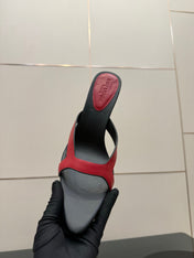 YSL 26S POINTED-TOE SANDALS 90 MM IN RED AND BLACK CALFSKIN