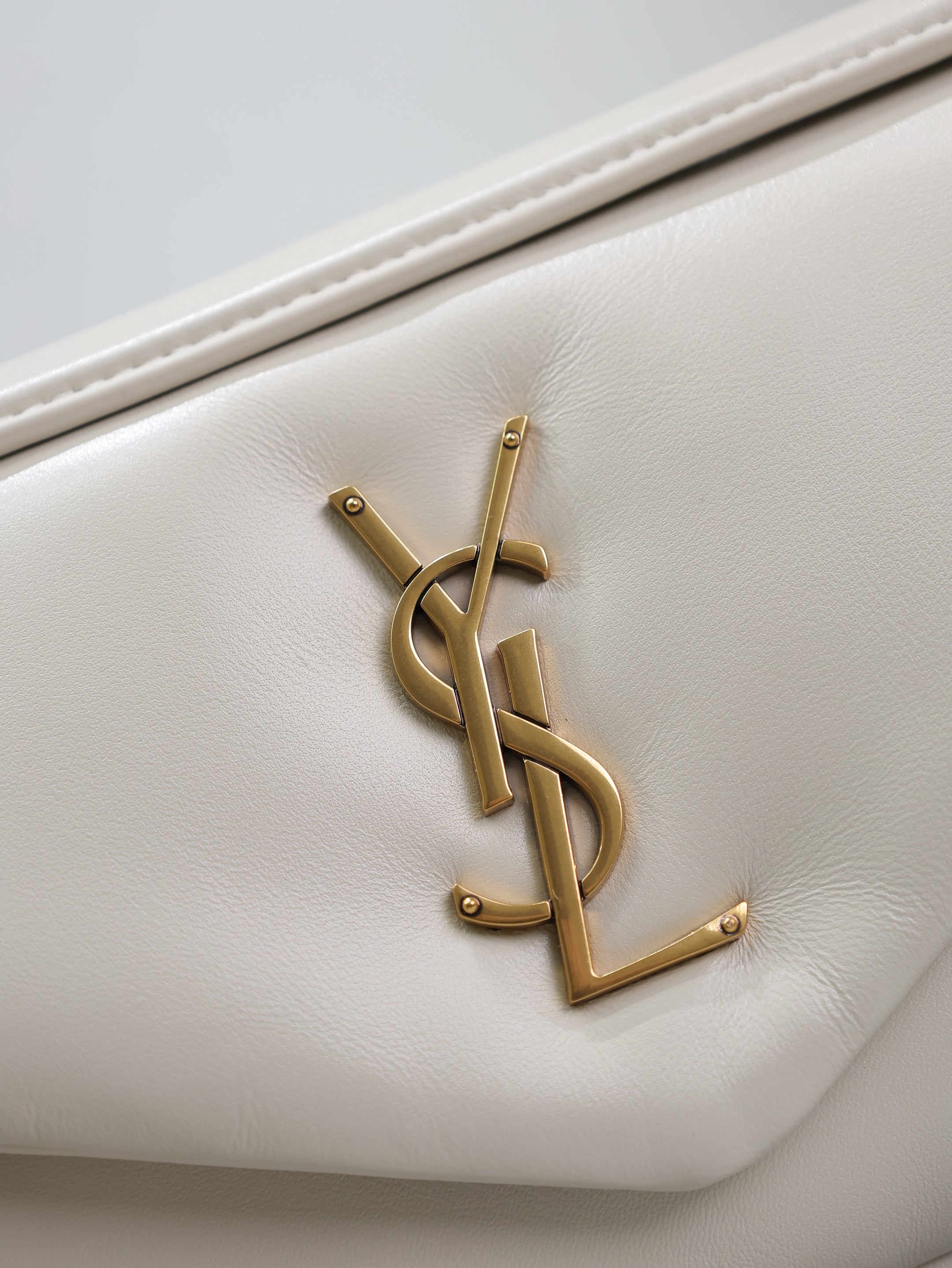 YSL 25S CALYPSO HANDBAG 26 IN IVORY LAMBSKIN GOLD HARDWARE