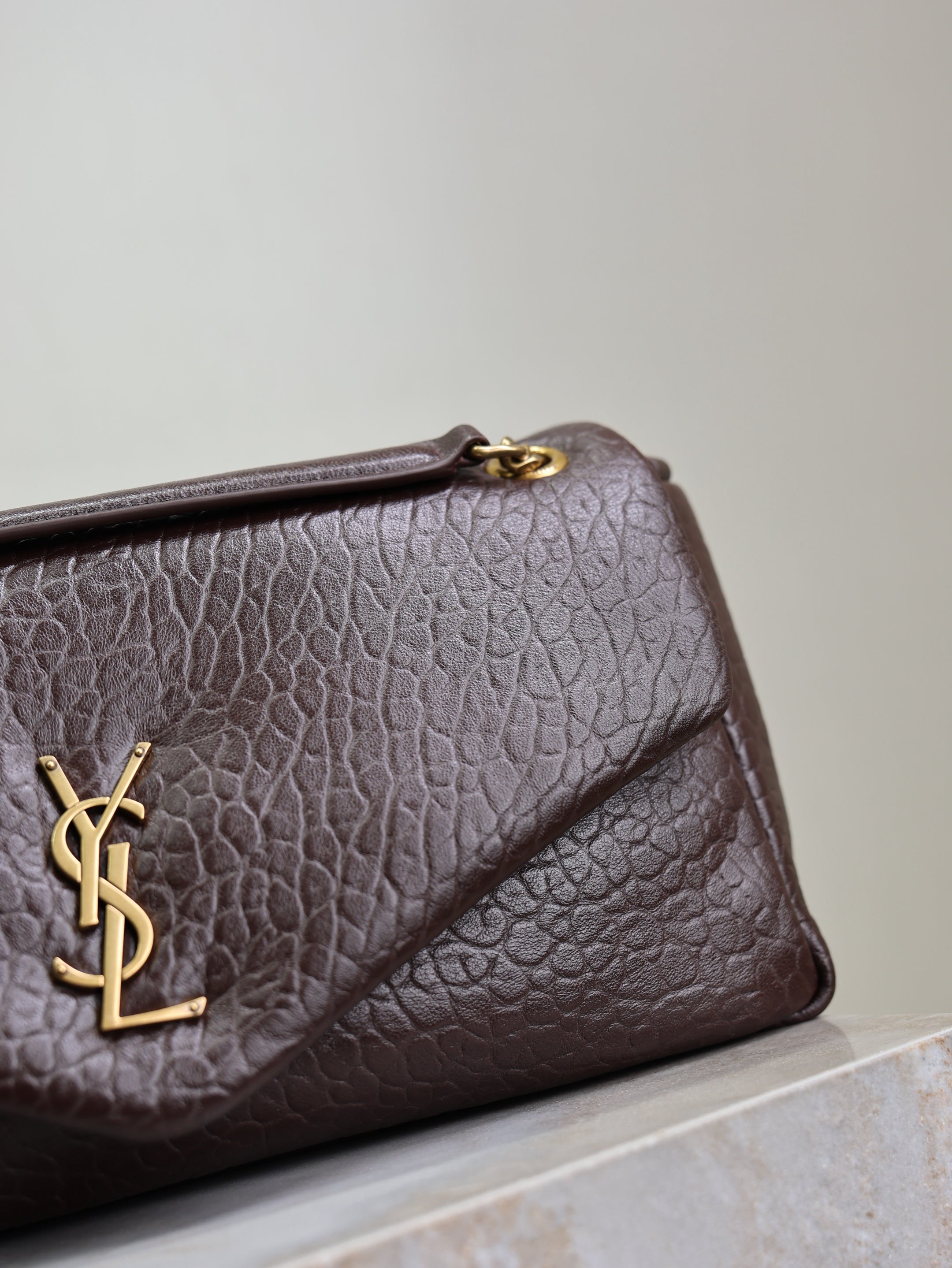 YSL 25S CALYPSO 30 IN DARK CHOCOLATE GRAINED CALFSKIN GOLD HARDWARE