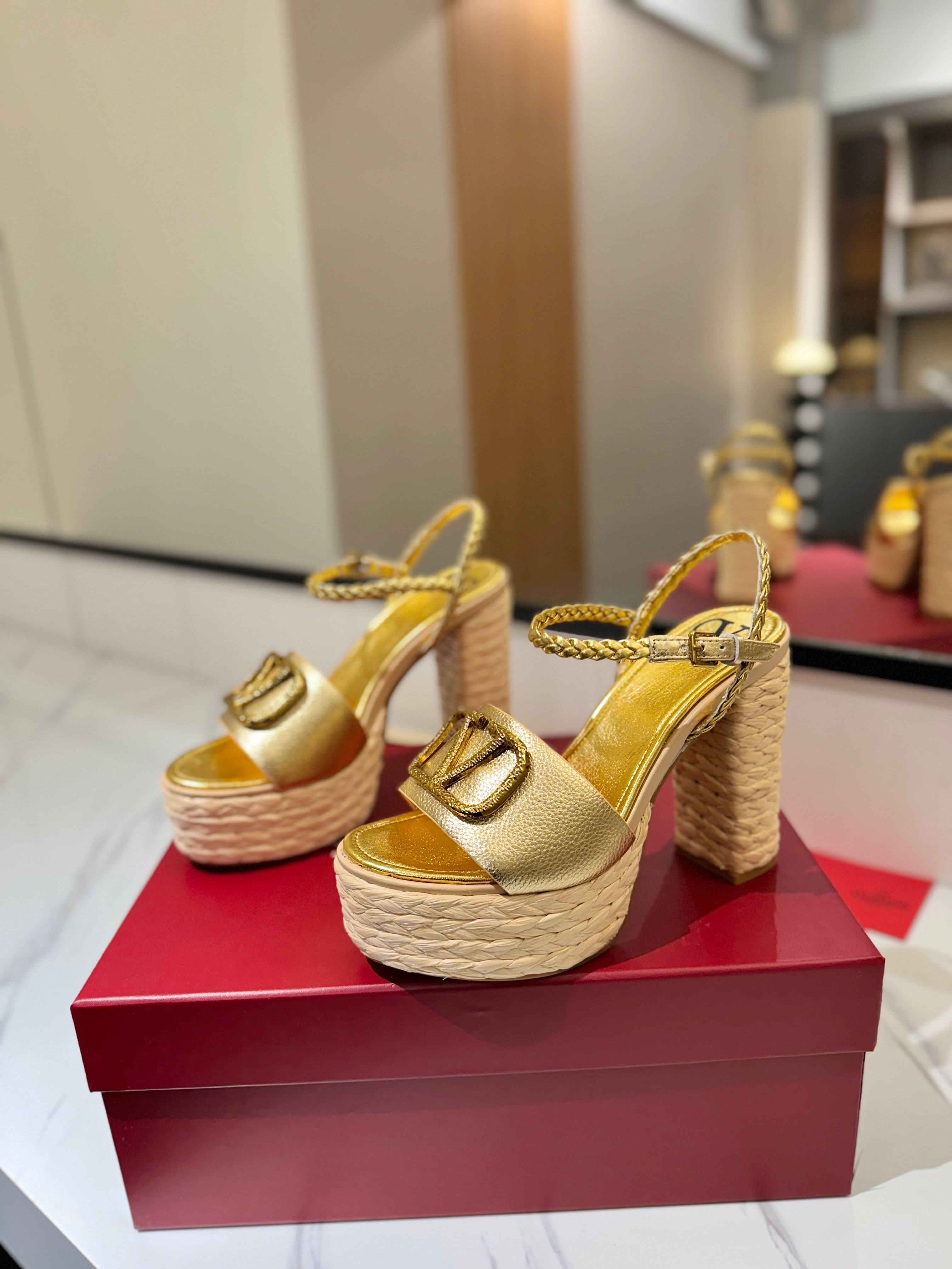 VLTN ESPADRILLE WEDGE SANDALS 25S 115 MM IN GOLD LAMBSKIN WITH GOLD HARDWARE