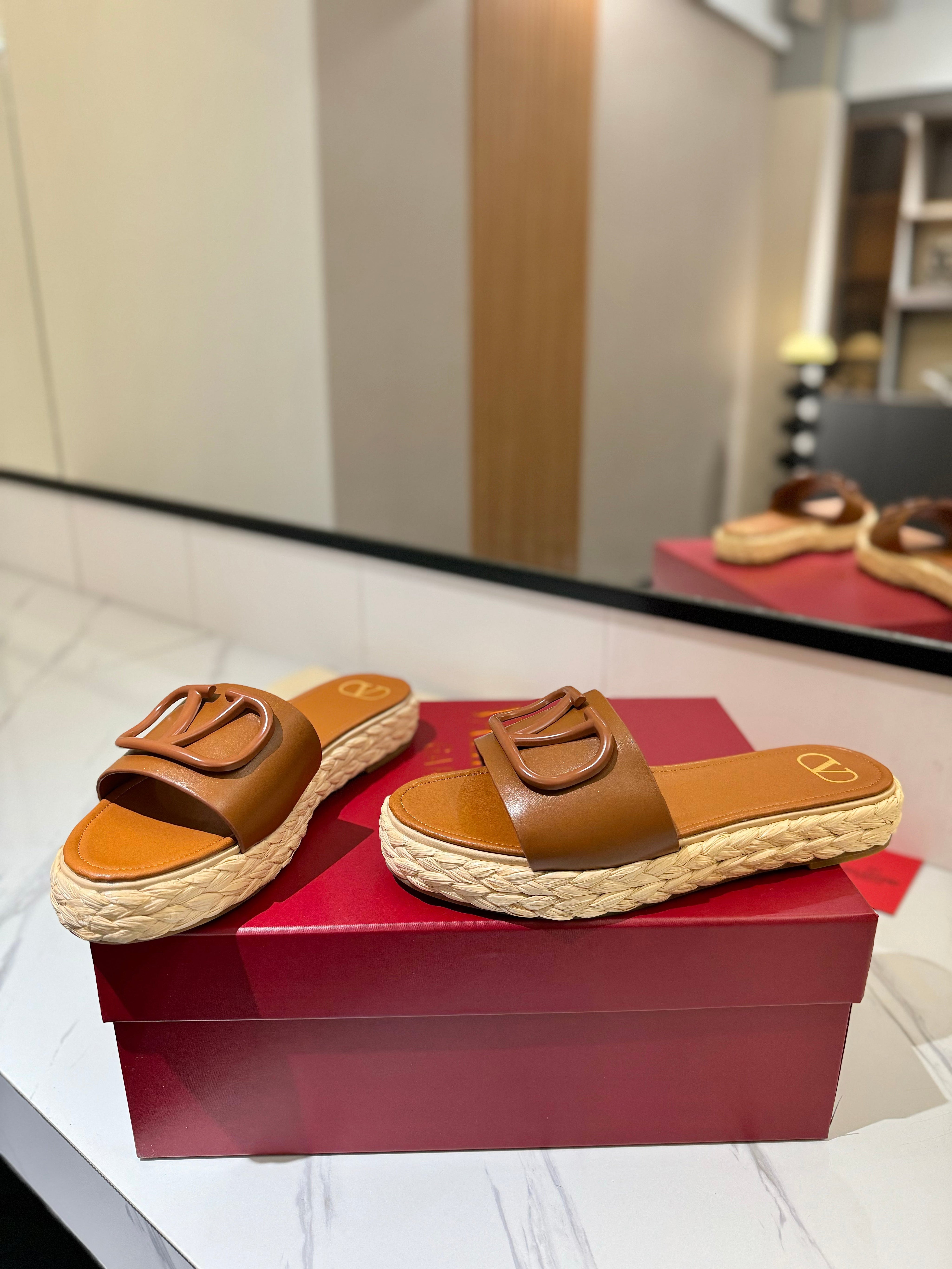 VLTN ESPADRILLE SLIDES 25S IN LIGHT BROWN LAMBSKIN STYLE 7