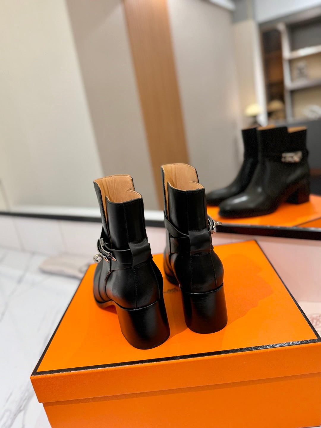 HM 26S ANKLE BOOTS 55 MM IN BLACK CALFSKIN
