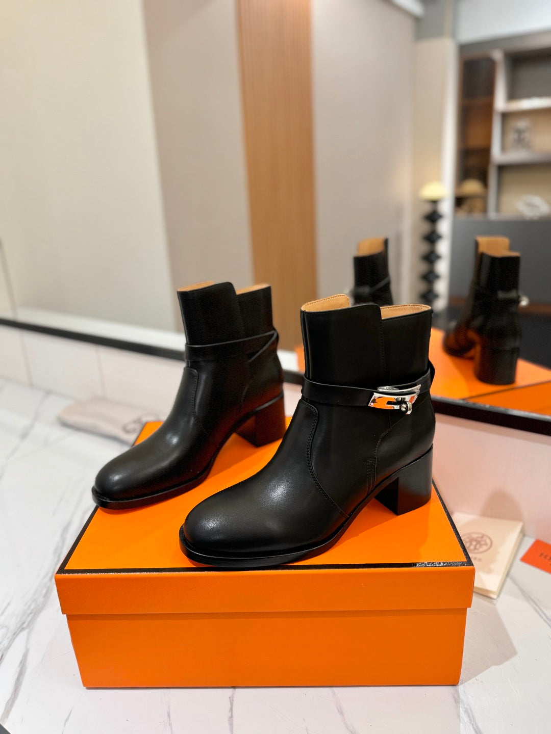 HM 26S ANKLE BOOTS 55 MM IN BLACK CALFSKIN