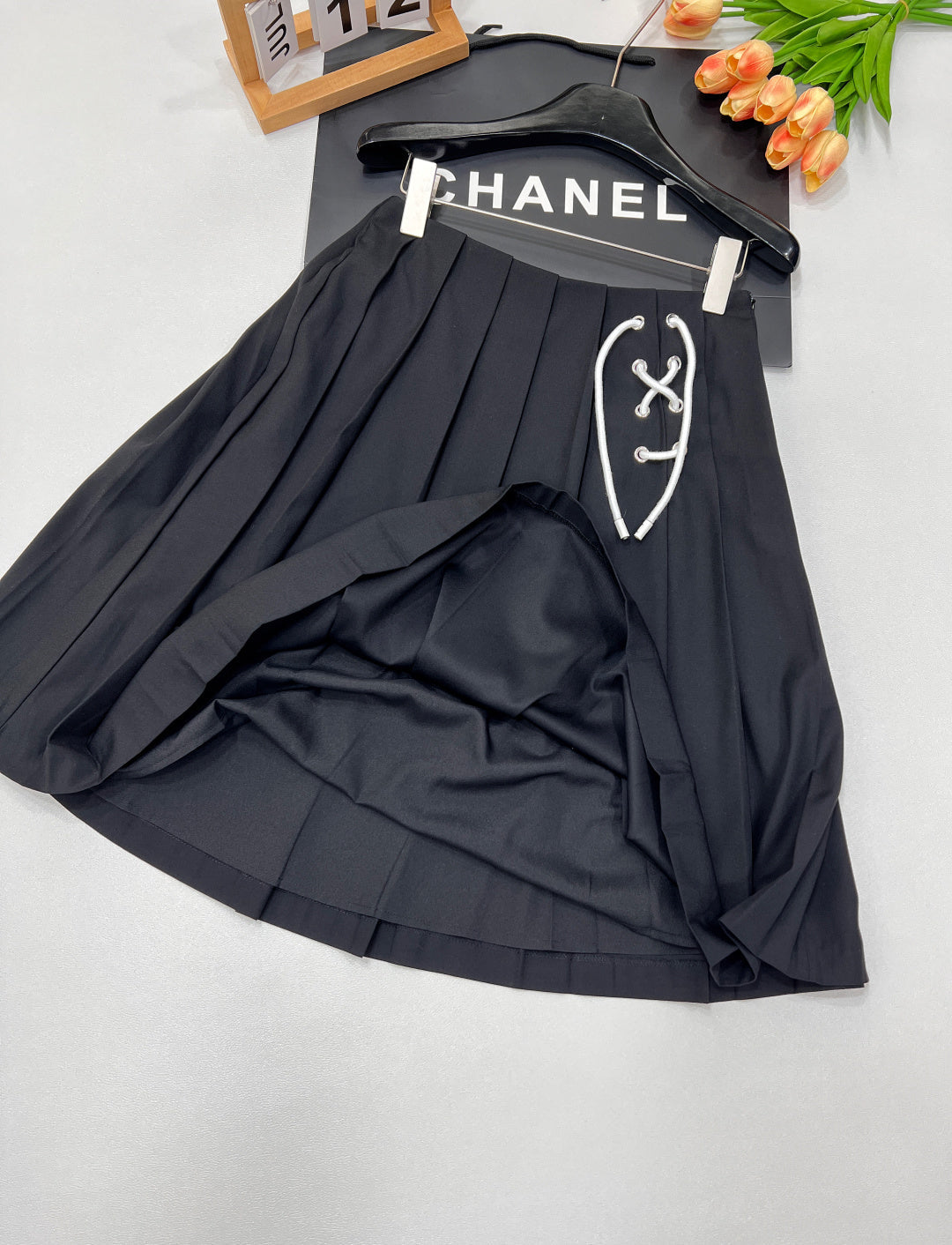PRADA 25S PLEATED SKIRT 468