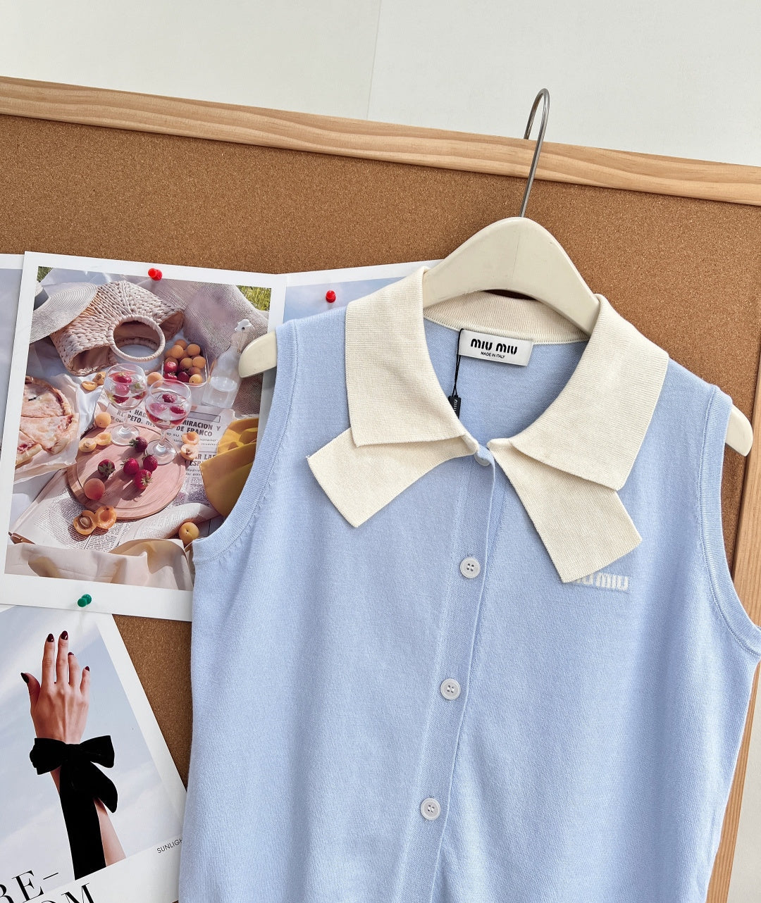 MIUMIU 26S SLEEVELESS KNIT POLO TOP 1375