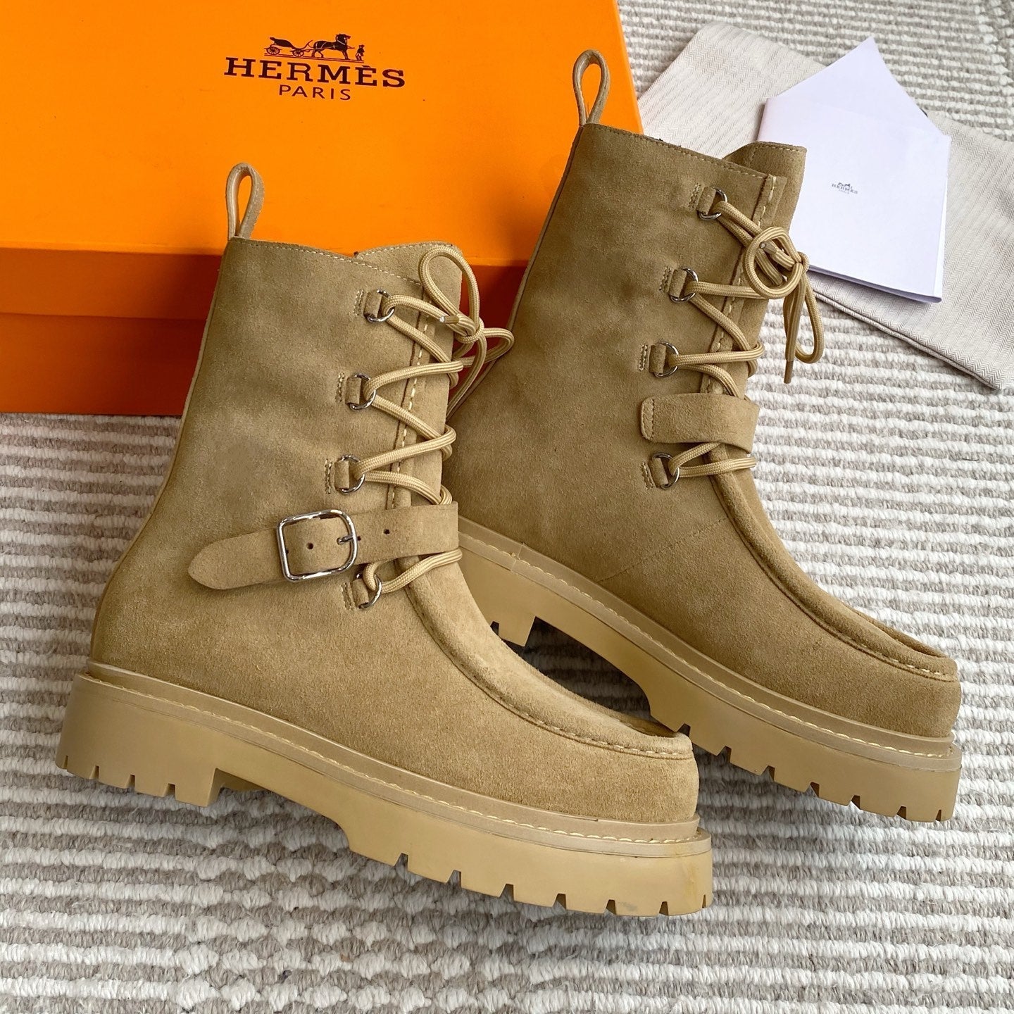 HM 25S ANKLE BOOTS IN WARM BEIGE GOLD SUEDE