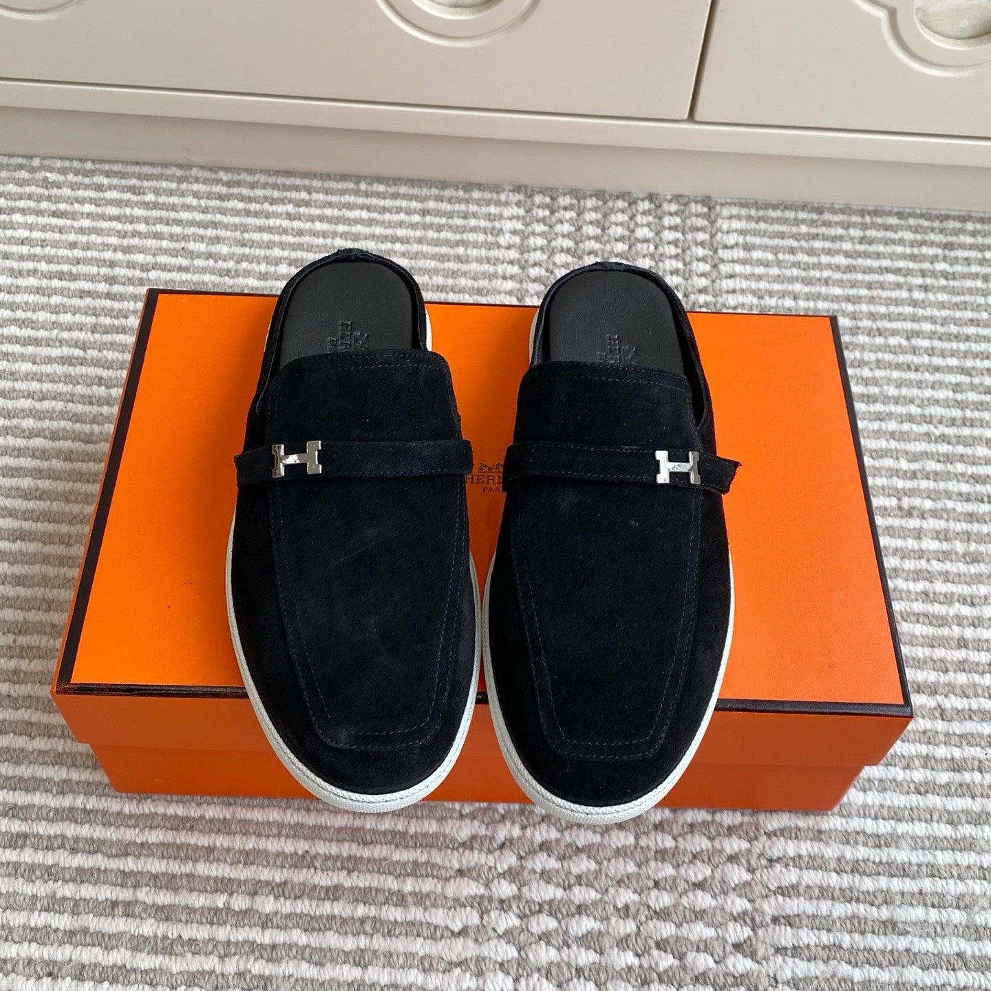 HM 25S MULES IN BLACK SUEDE WITH SILVER HARDWARE