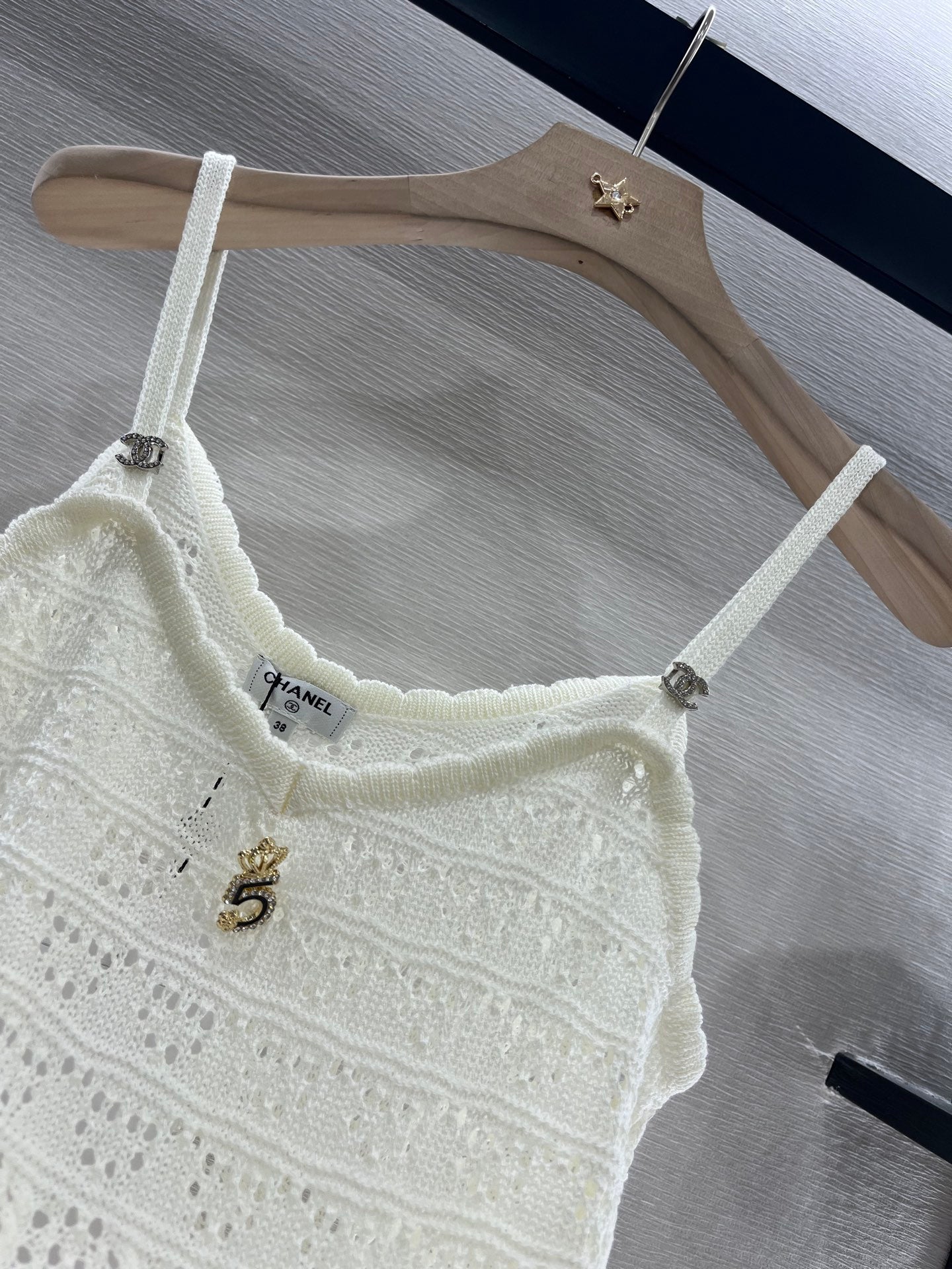 CHANEL KNIT CAMISOLE 263421