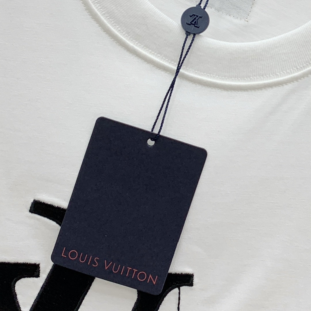LV T-SHIRT IN WHITE COTTON STYLIZED LOGO 238872