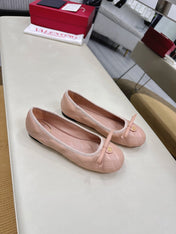 VLTN CLASSIC BALLET FLATS 25S IN NUDE PINK CALFSKIN WITH BOW