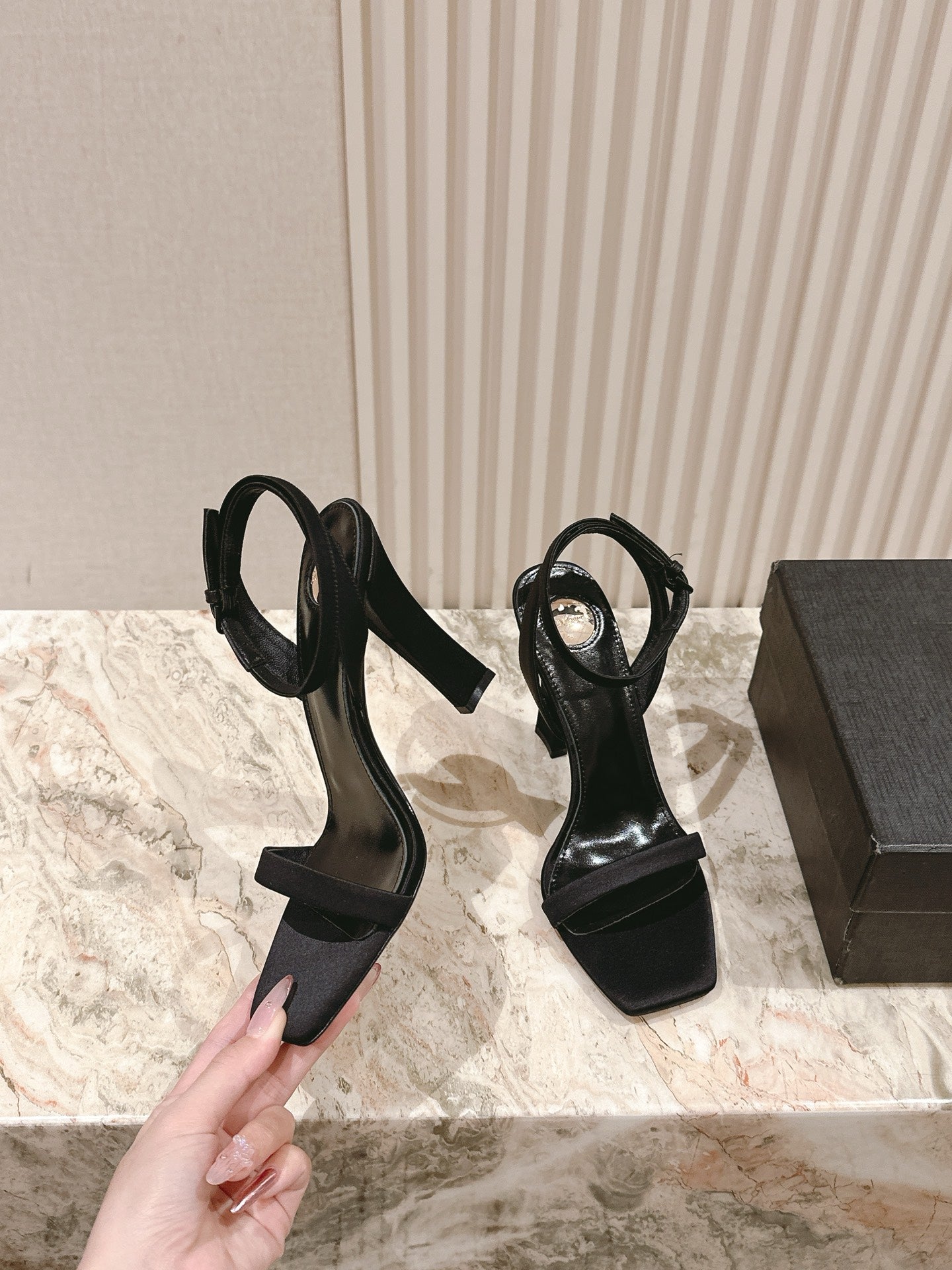 YSL 25S HIGH-HEEL SANDALS 100 MM IN BLACK SATIN