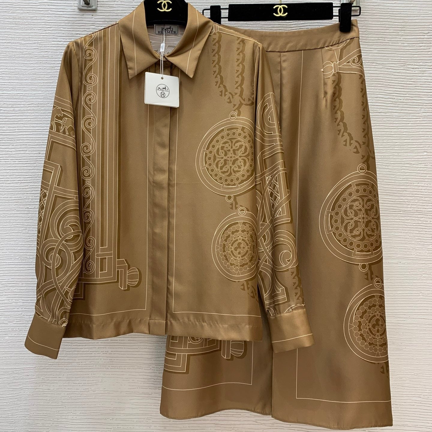 HERMES 26S SHIRT AND SKIRT SET 820