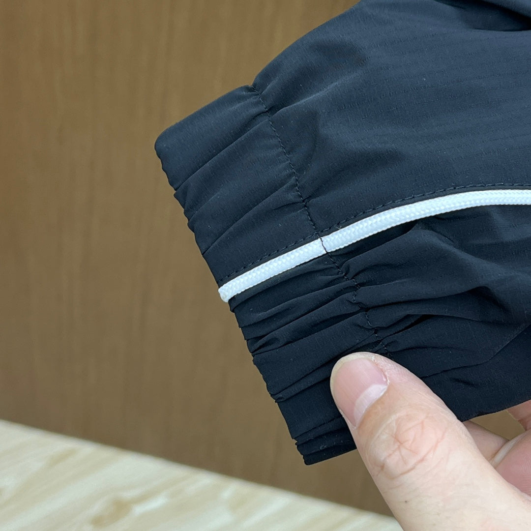 LV WINDBREAKER JACKET BLACK 239063