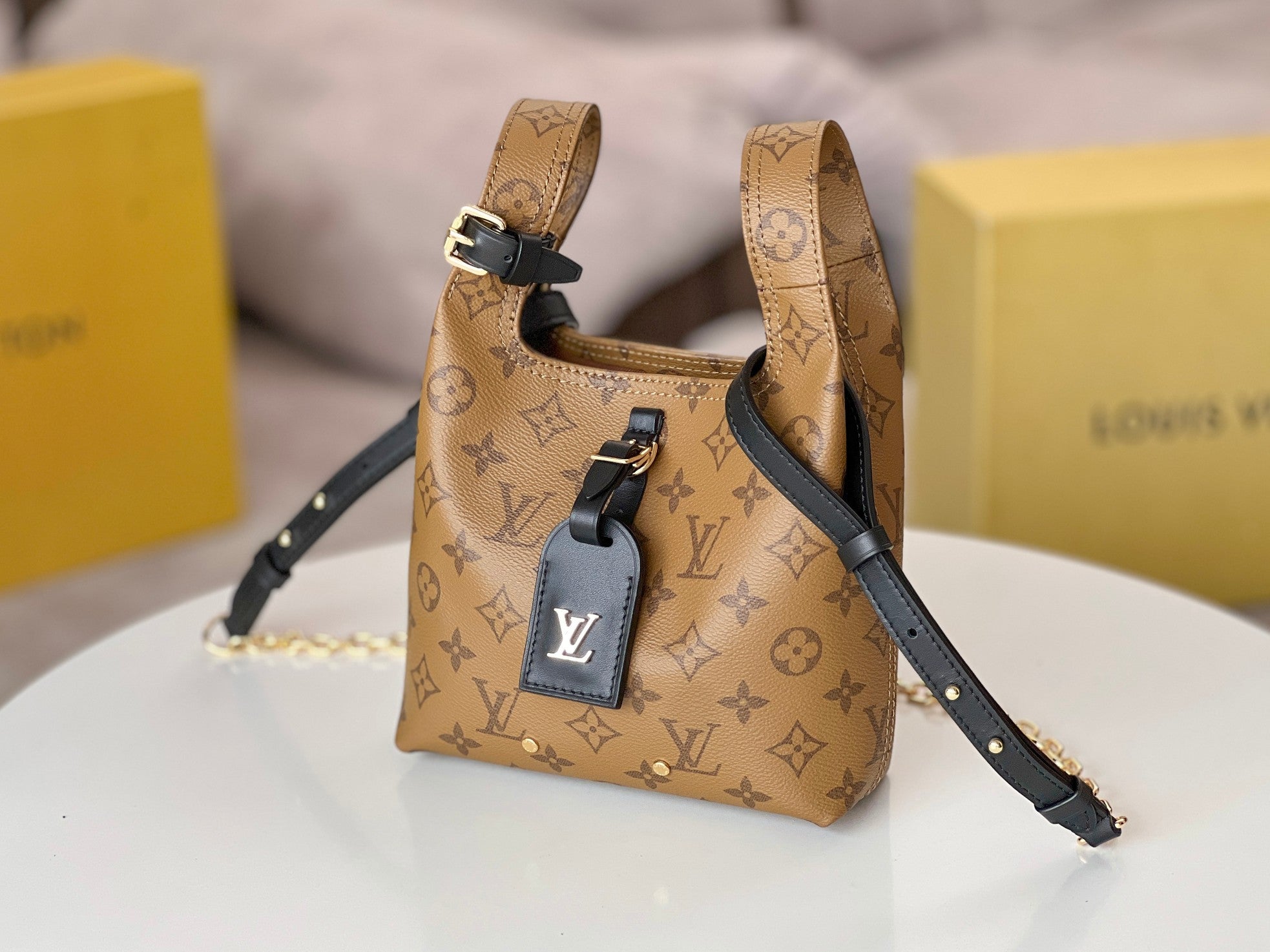 LV 25S ATLANTIS BB 17 IN CARAMEL BEIGE MONOGRAM COATED CANVAS LEATHER TRIM BLACK