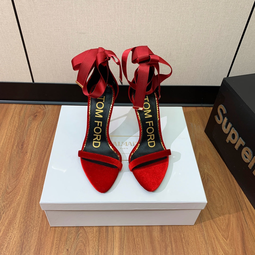ANKLE SANDAL 10 CM IN RUBY RED VELVET AND SILK