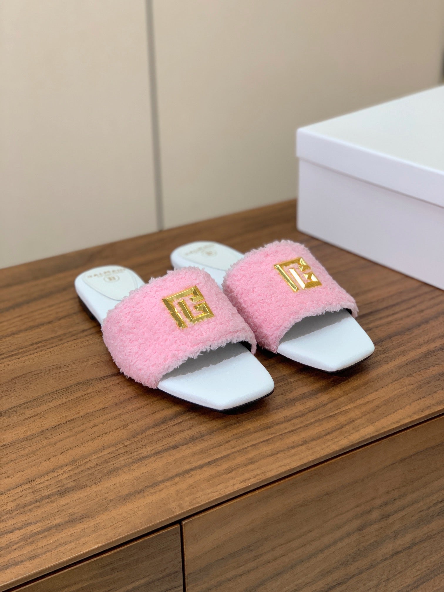 BALMAIN 26S SANDALS IN PINK WOOL AND WHITE CALFSKIN