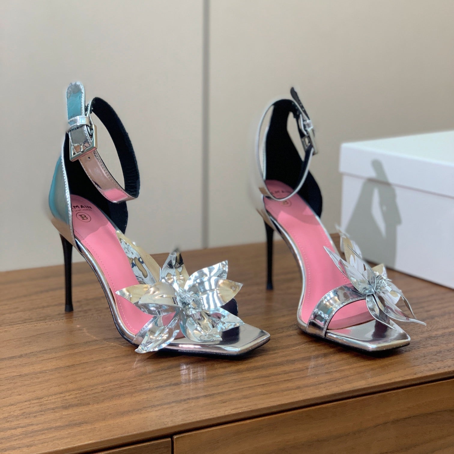 BALMAIN 25S RUBY SILVER HEELED SANDALS 95MM IN PATENT CALFSKIN