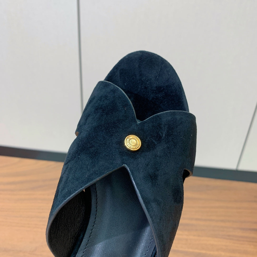 FLAT SLIPPERS IN BLACK SUEDE