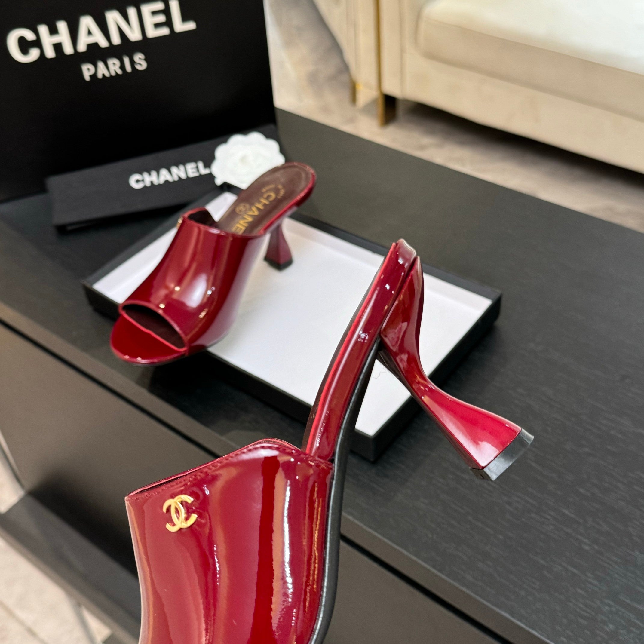 PEEP TOE MULE 85MM IN WINE RED PATENT CALFSKIN