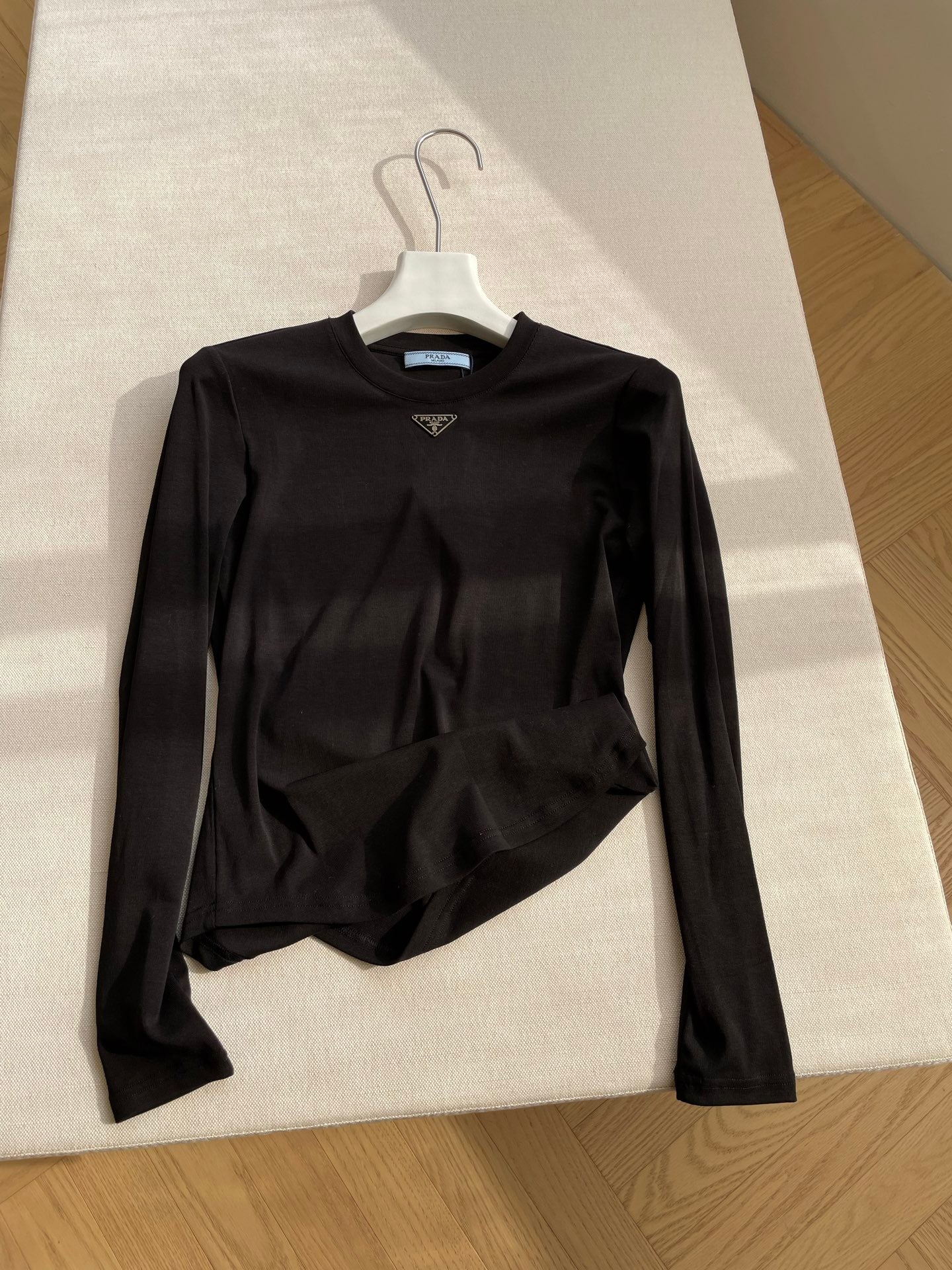 PRADA 25S LONG-SLEEVE T-SHIRT 542