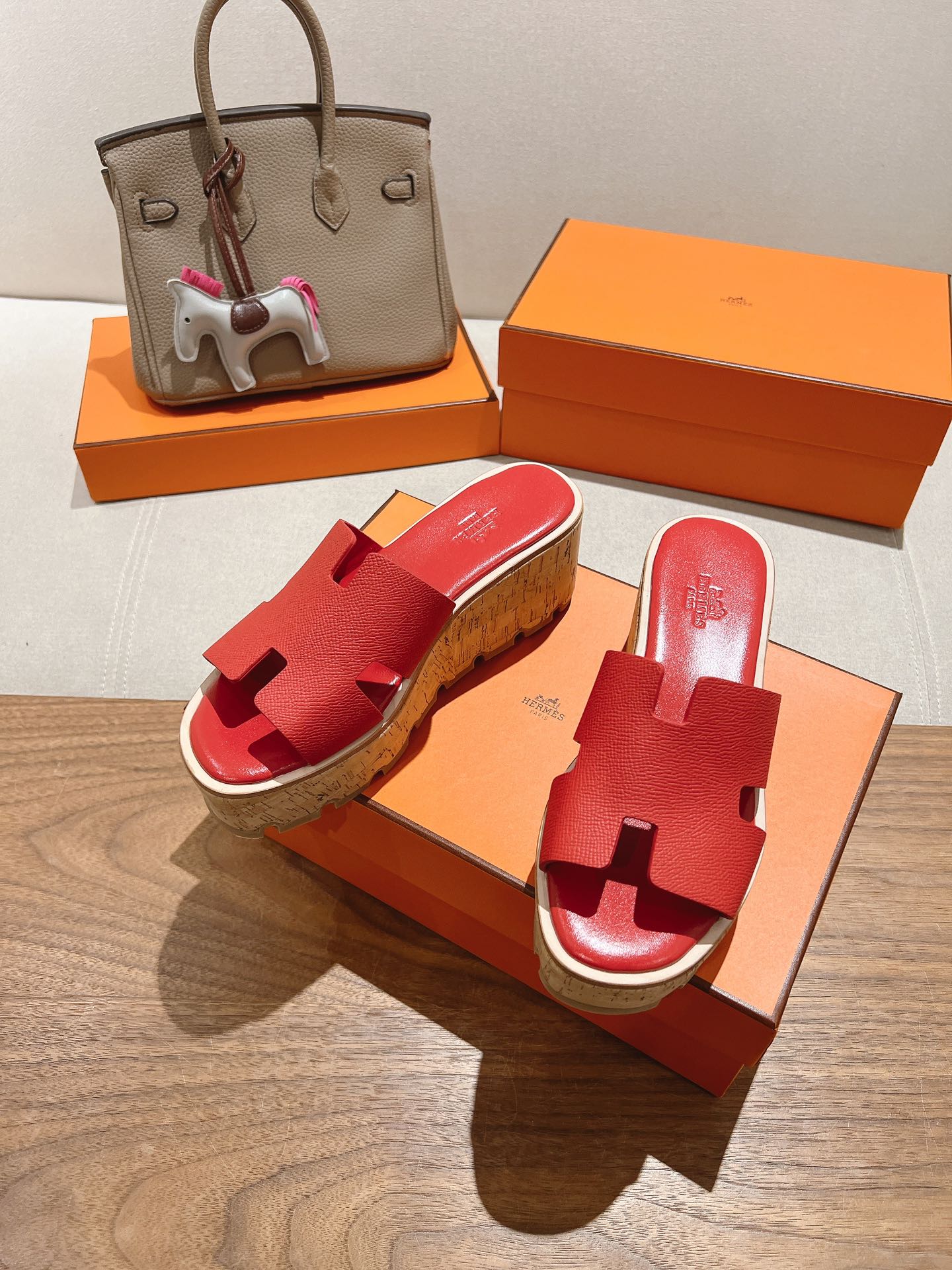 HM 25S HIGH WEDGE SANDALS IN RED LAMBSKIN STYLE 35