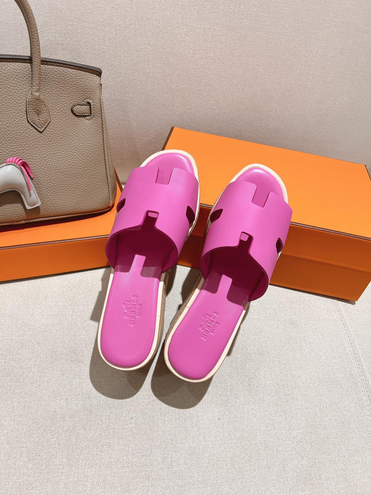 HM 25S HIGH WEDGE SANDALS IN PINK LAMBSKIN STYLE 24