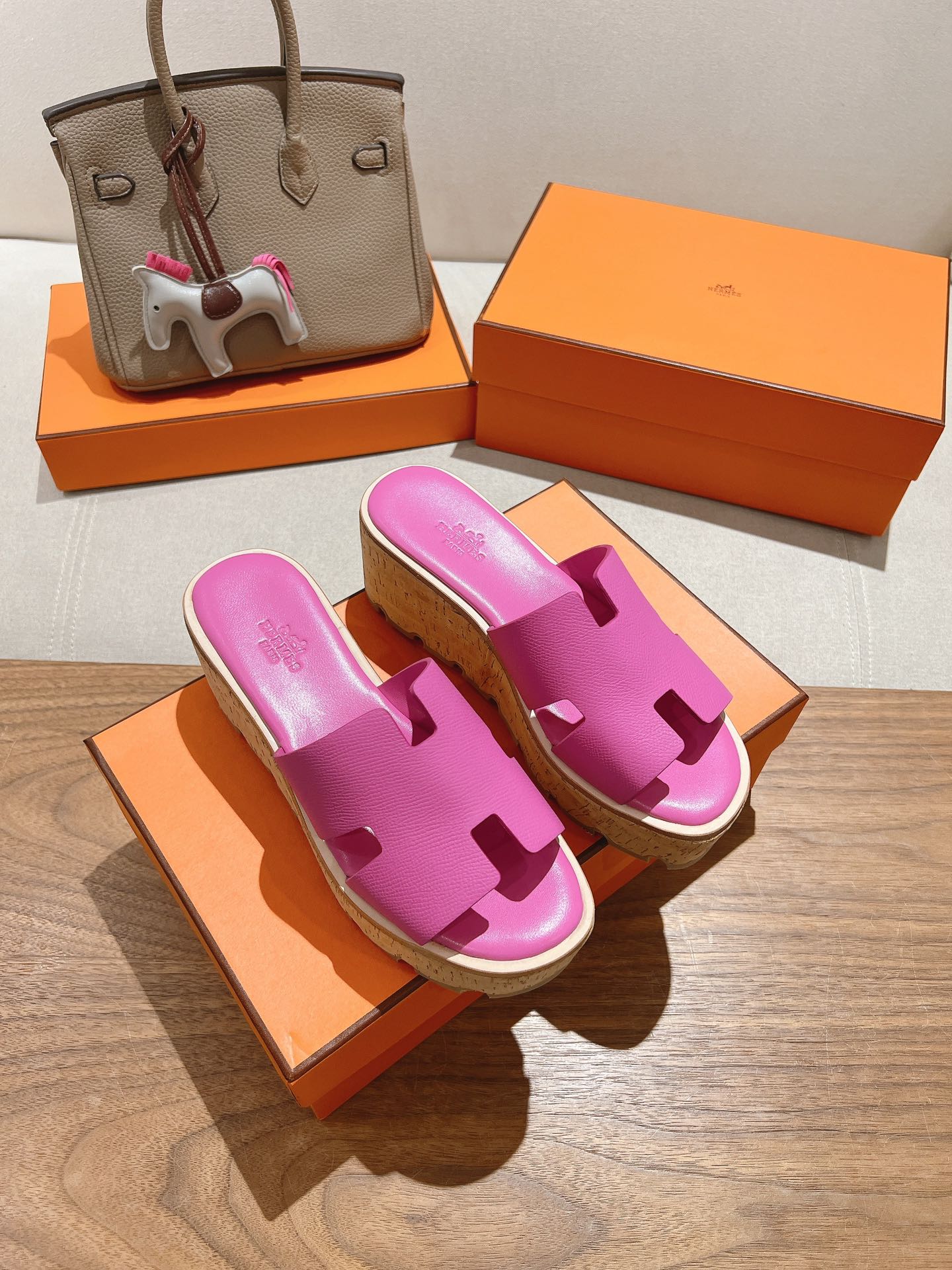 HM 25S HIGH WEDGE SANDALS IN PINK LAMBSKIN STYLE 24