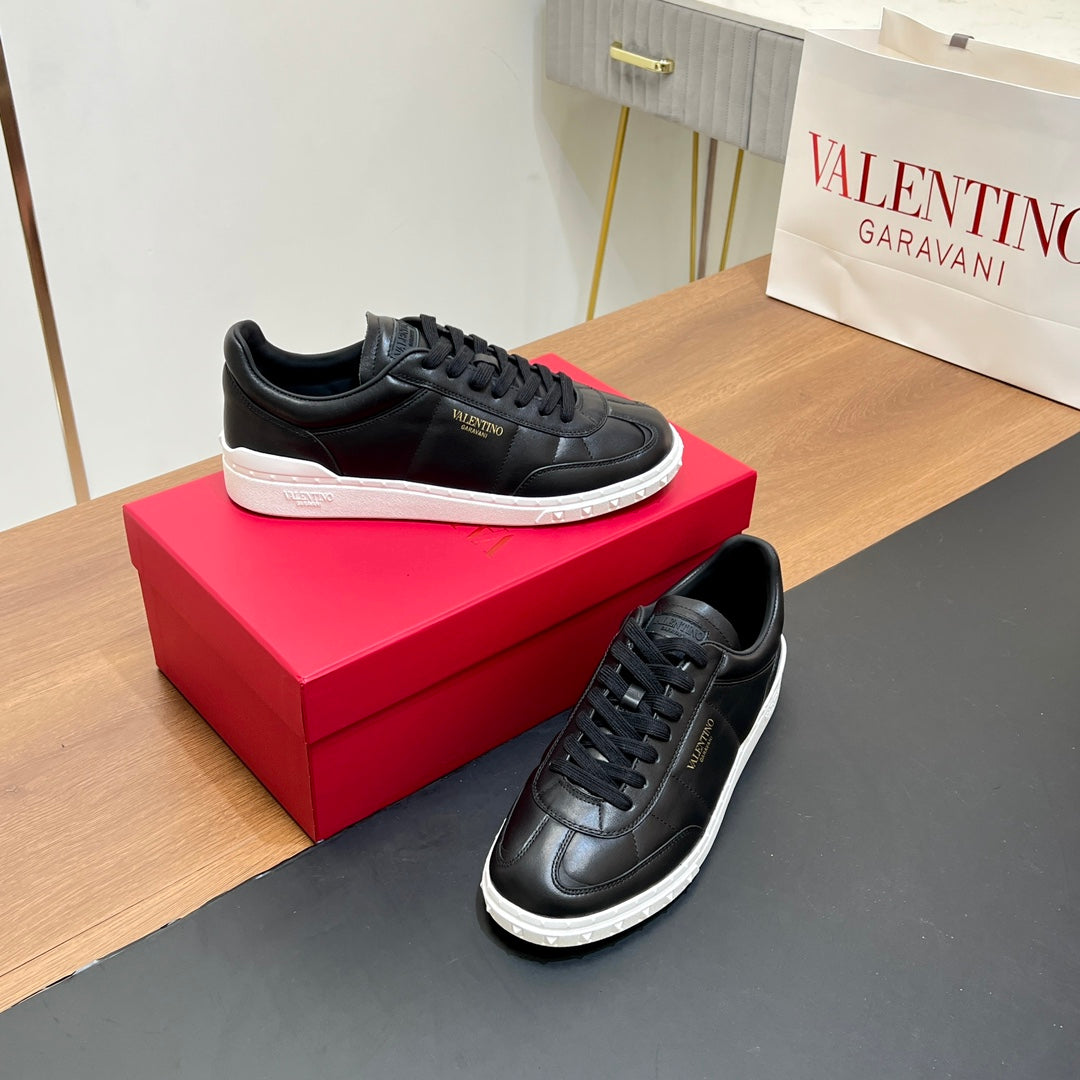 VALENTINO 25S SNEAKERS IN BLACK LAMBSKIN
