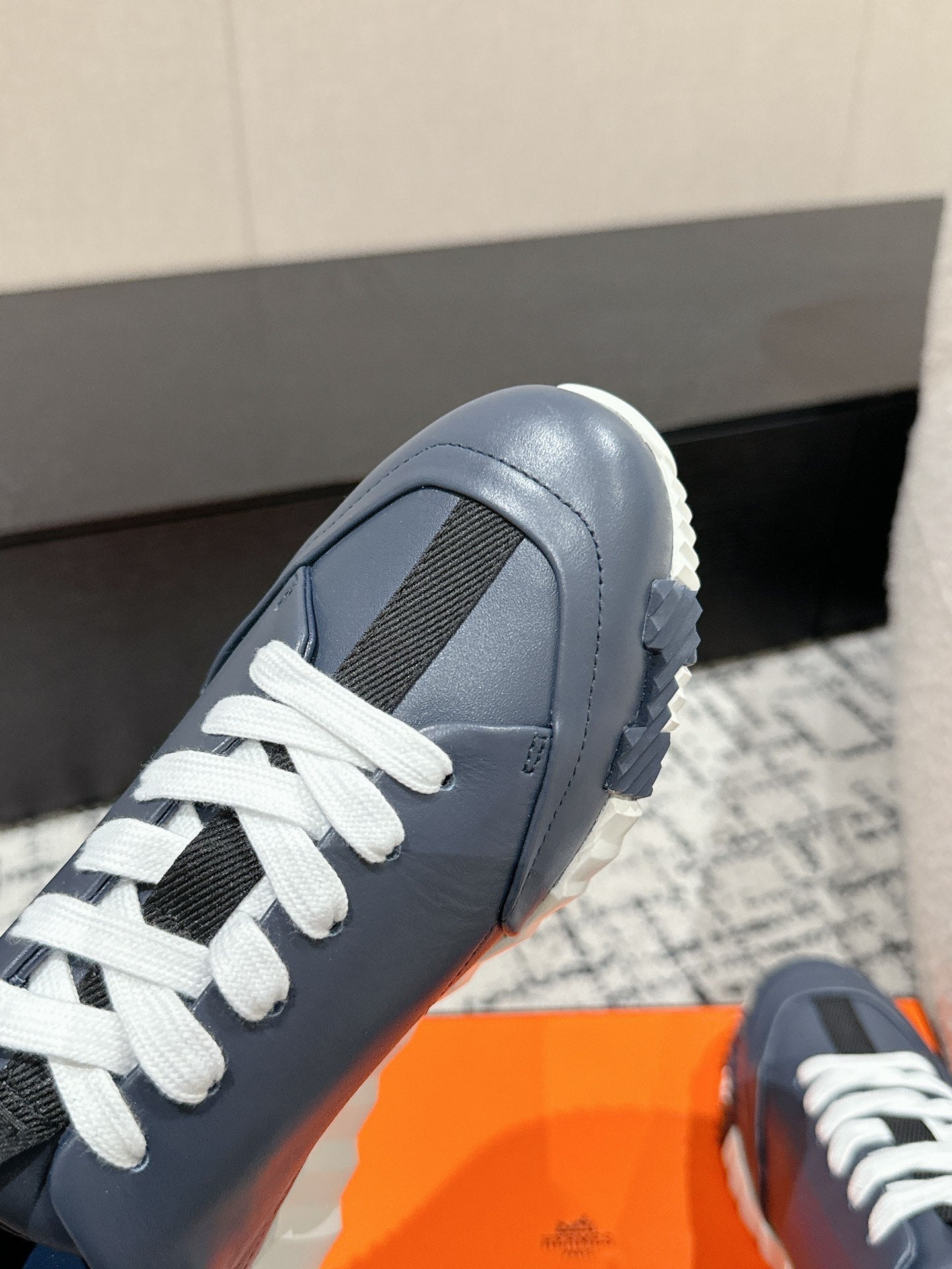 BOUNCING SNEAKER IN SPACE BLUE CALFSKIN