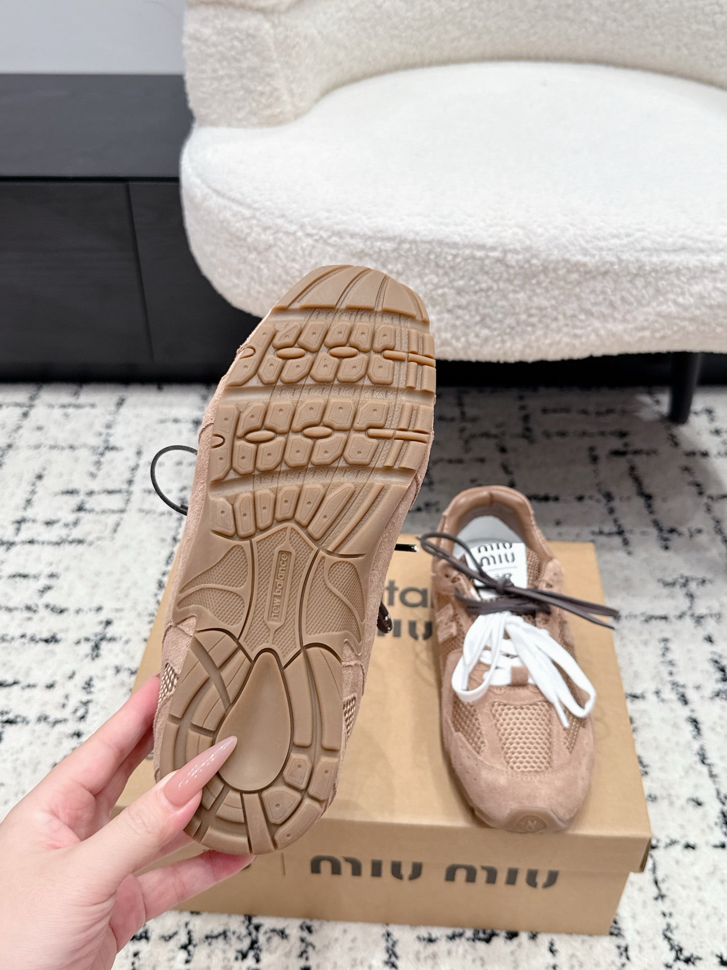 MIUMIU 26S SNEAKERS IN CHESTNUT BROWN SUEDE SUEDE AND MESH FABRIC
