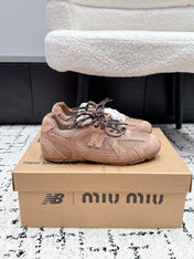 MIUMIU 26S SNEAKERS IN CHESTNUT BROWN SUEDE SUEDE AND MESH FABRIC