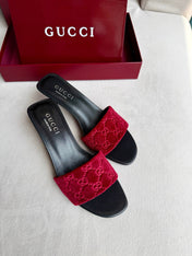 GUCCI 26S SLIDE SANDALS 55 MM IN DARK RED VELVET
