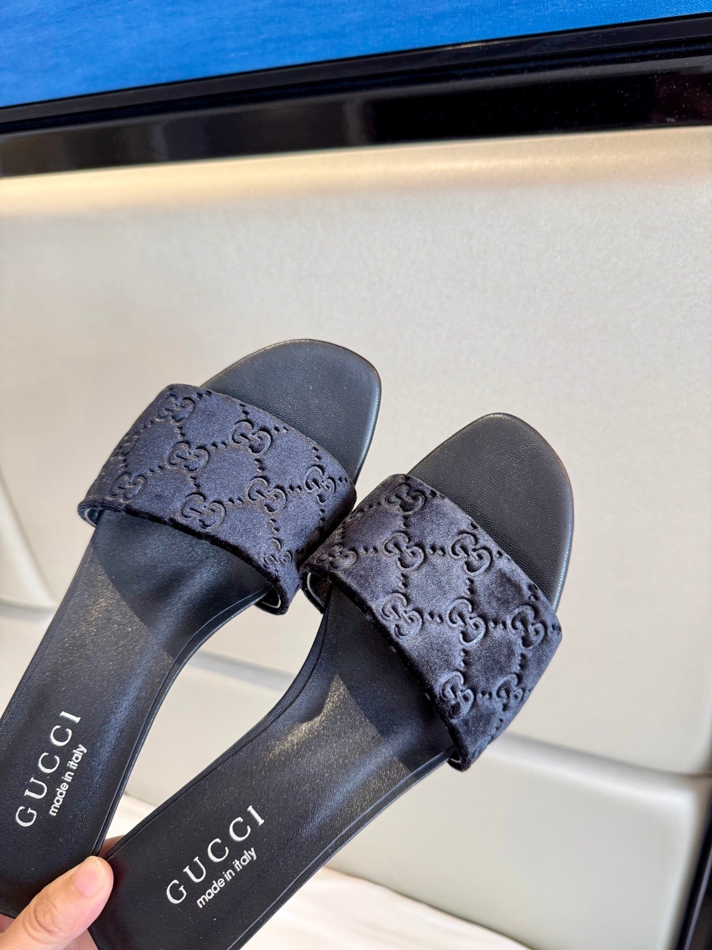 GUCCI 26S SLIDE SANDALS 55 MM IN BLACK VELVET