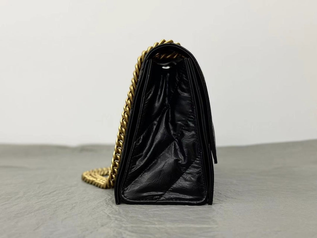CRUSH MEDIUM CHAIN BAG 31 IN BLACK QUILTED CRUSHED CALFSKIN GOLD HARDWARE
