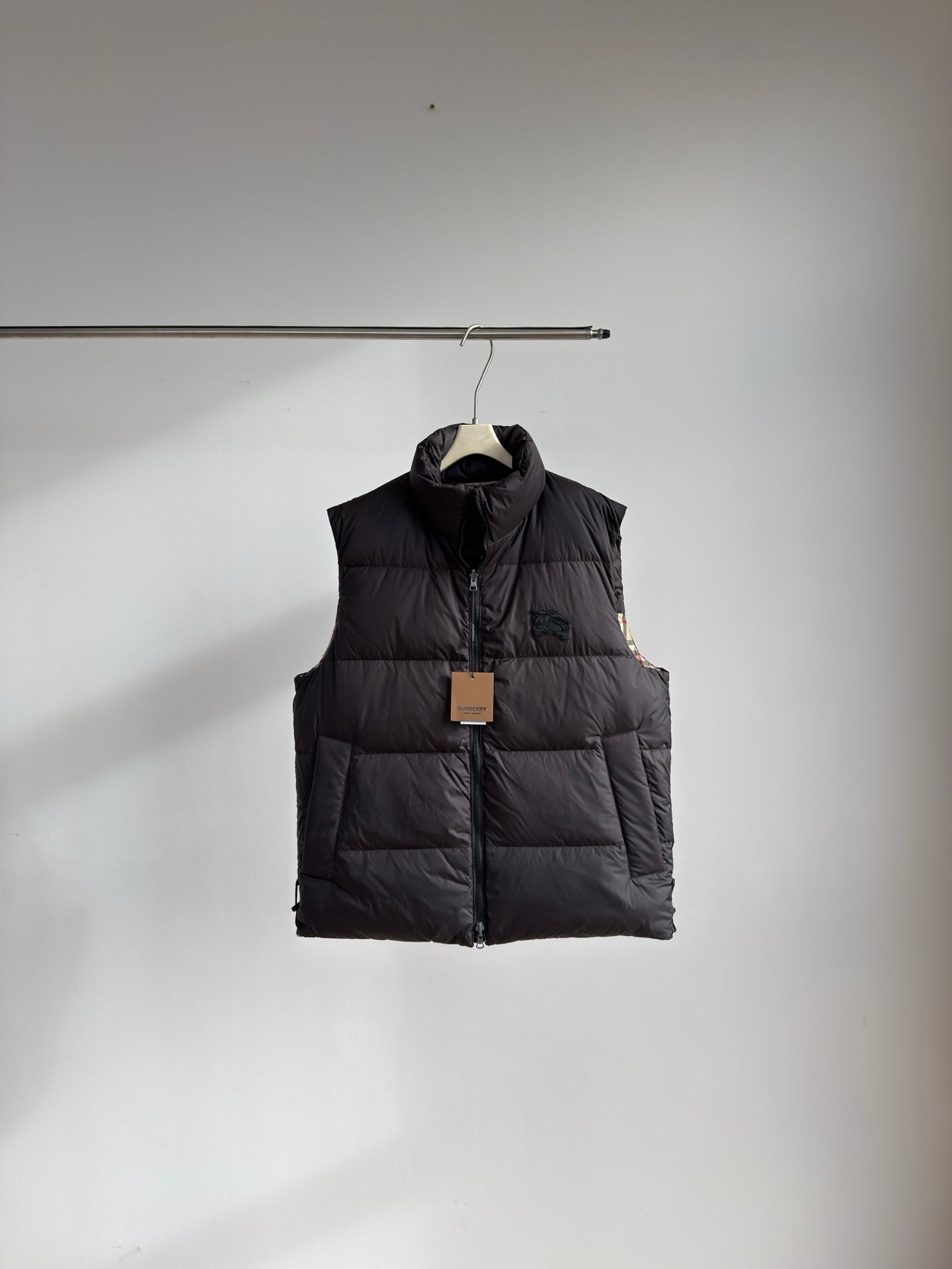 BURBERRY 25S PUFFER VEST 323