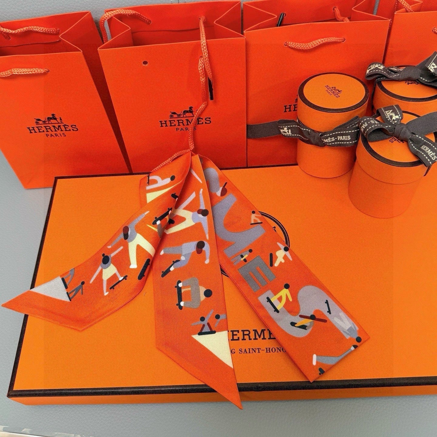 HERMES 26S TWILLY SCARF 86 IN SILK 496161
